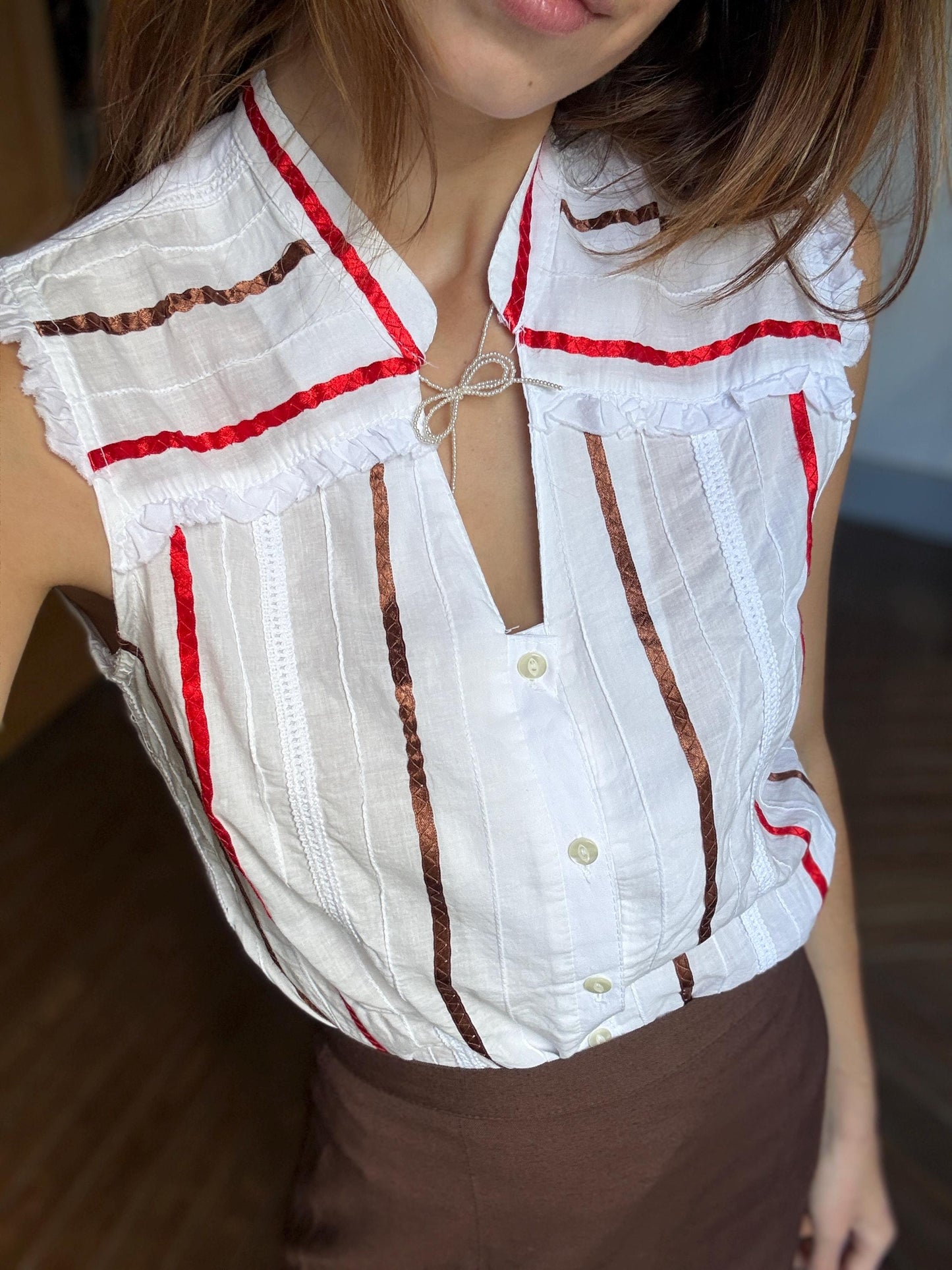 Vintage Sleeveless Woman Blouse – Festive Cotton Top by Santi RQ – Unique Striped Design – Size S-M