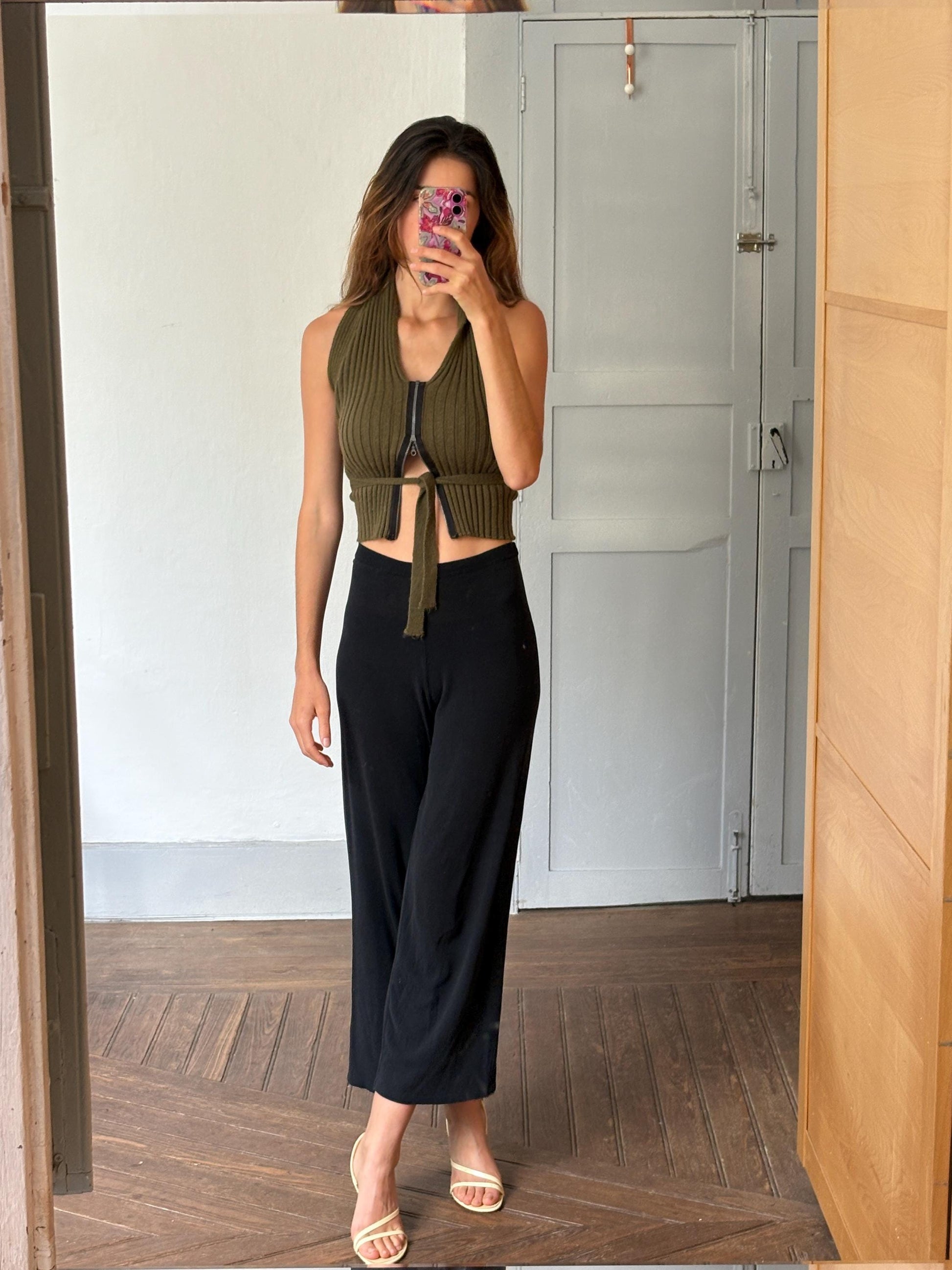 Cora Kemperman black wide leg soft pants, elastic waist cropped flowy trousers | lounge travel casual minimalist style, Size M