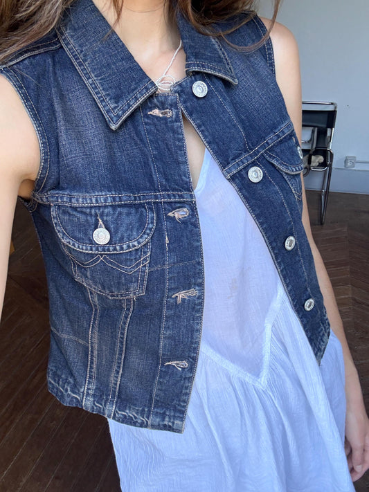Vintage United Colors of Benetton denim sleeveless jacket 100 % cotton Y2K style XS fitted vest