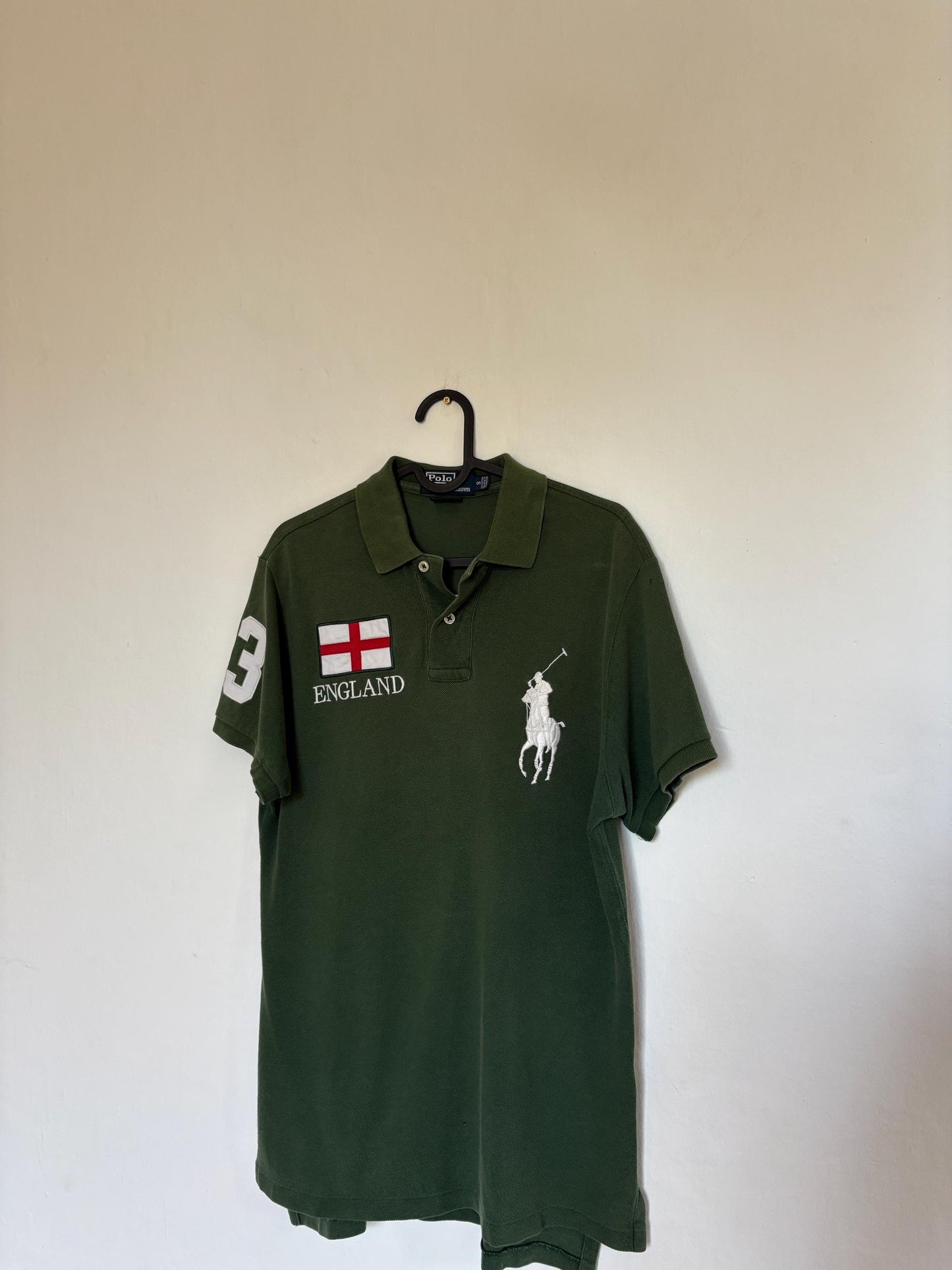 Vintage Secondhand green Polo by Ralph Lauren, Custom fit shirt, England logo cotton t-shirt with collar, Size S