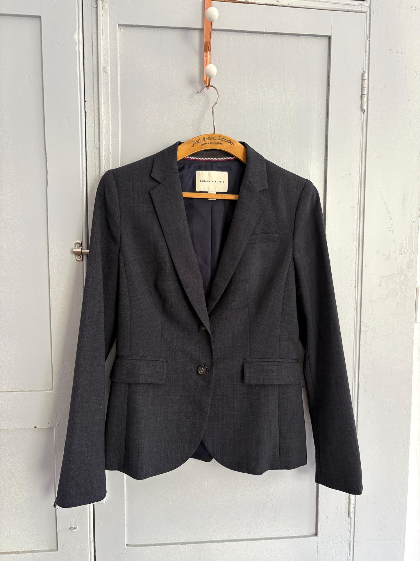 Secondhand banana republic blazer vintage wool blazer women academia style navy stretch tailored jacket office chic