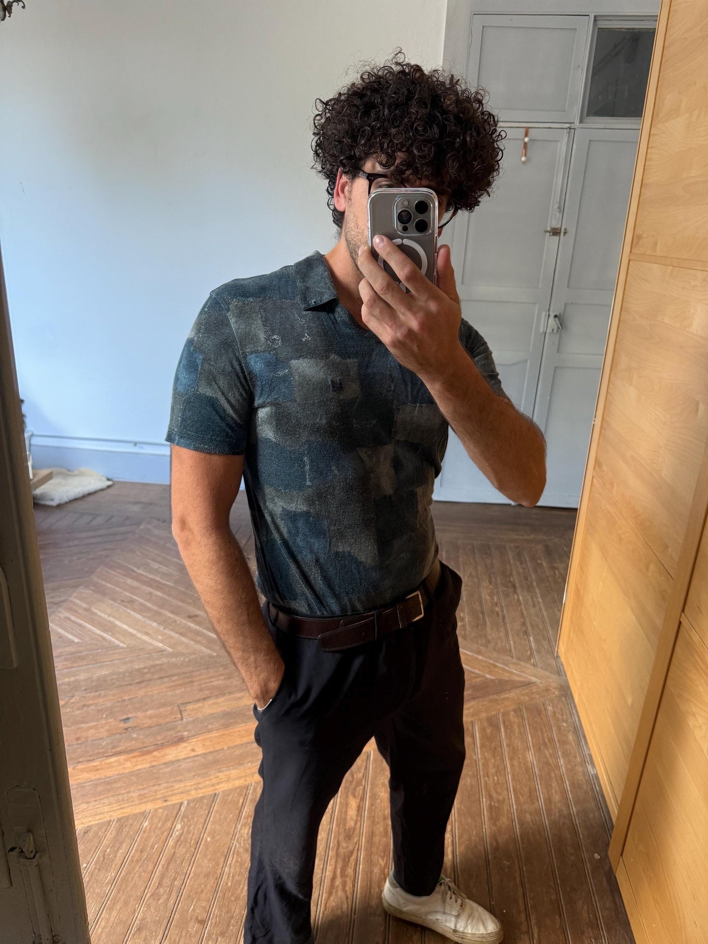 Armani Jeans vintage polo shirt Made in Italy AJ logo tee abstract print t-shirt size M EU 48 US M men’s designer top