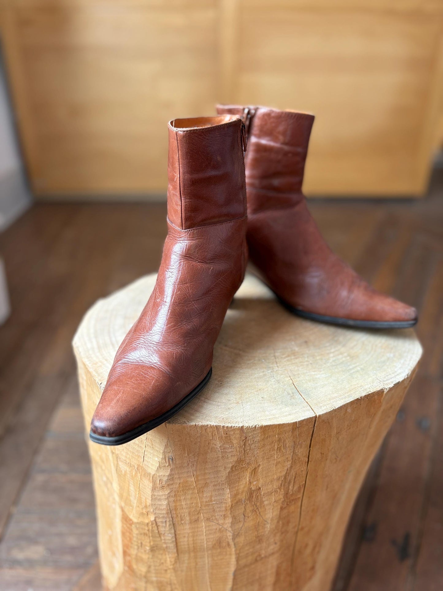 Vintage brown ankle boots pointed toe made in Spain, Size EU 41, Genuine leather heeled boots, 90s style, western chic retro booties