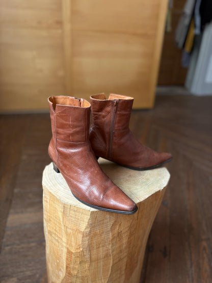 Vintage Brown Leather Ankle Boots, 90s Style — additional view 10