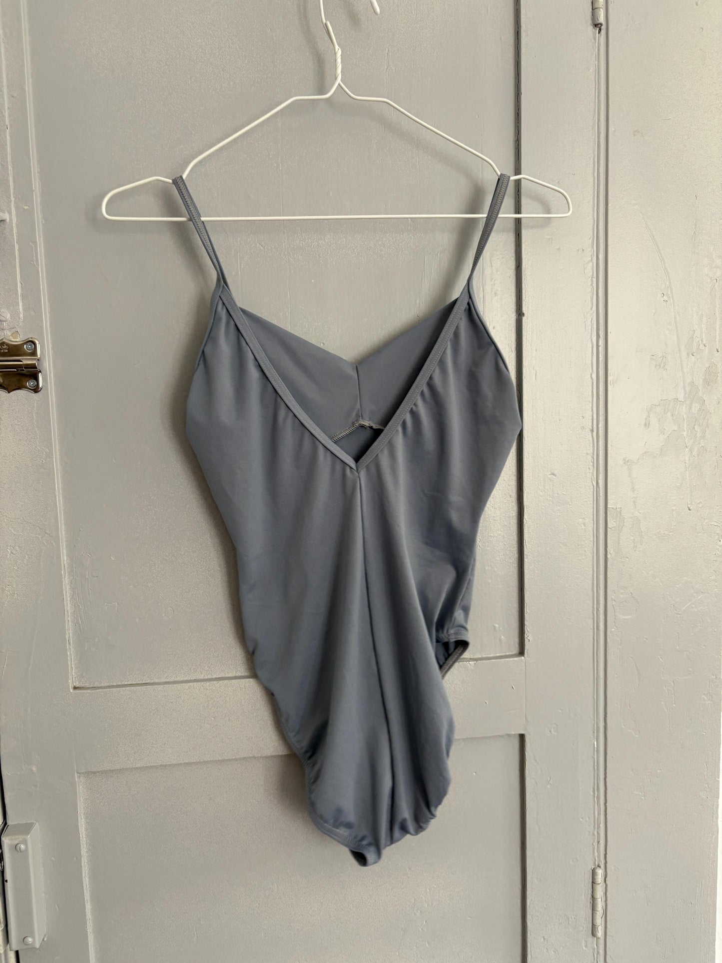 Vintage Lavender one-piece bodysuit, Capezio The Dancemaker body, made in USA, spaghetti strap, sleek fit, balletcore, Y2K style, sexy look