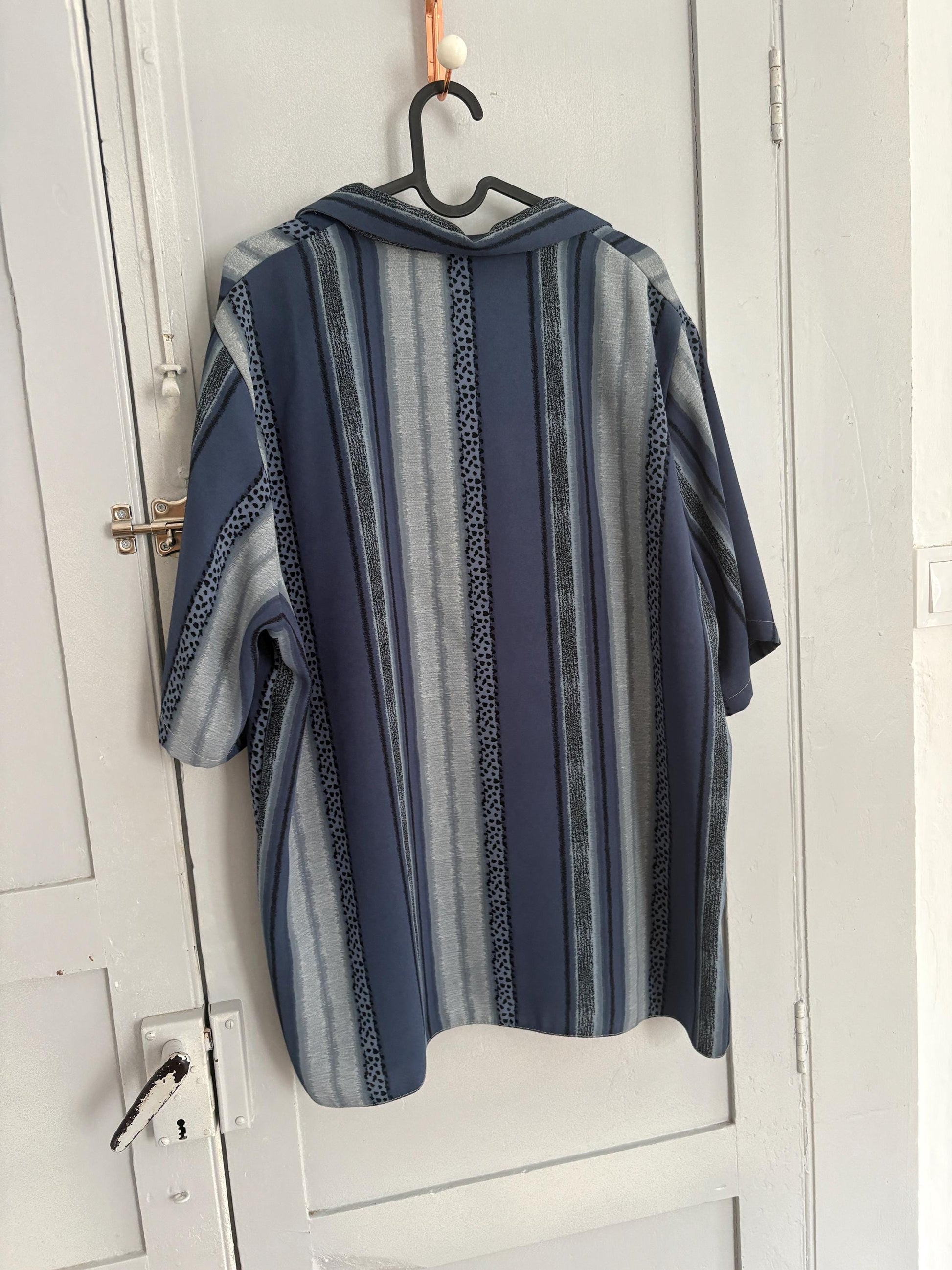 Vintage Aaron Design striped blue shirt made in England, unisex boxy fit retro button up, Groovy 80s - 90s fashion, Size L