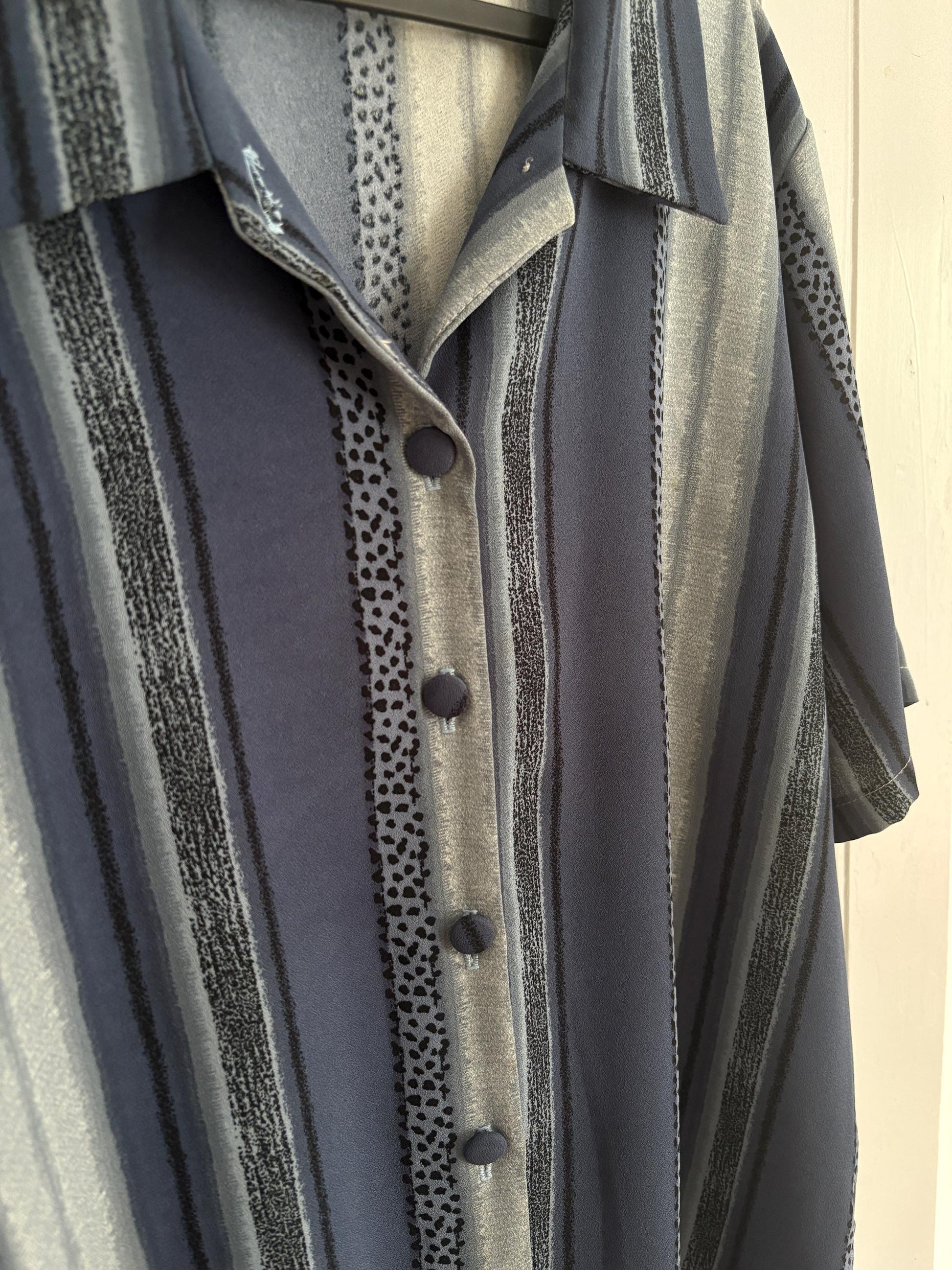 Vintage Aaron Design striped blue shirt made in England, unisex boxy fit retro button up, Groovy 80s - 90s fashion, Size L