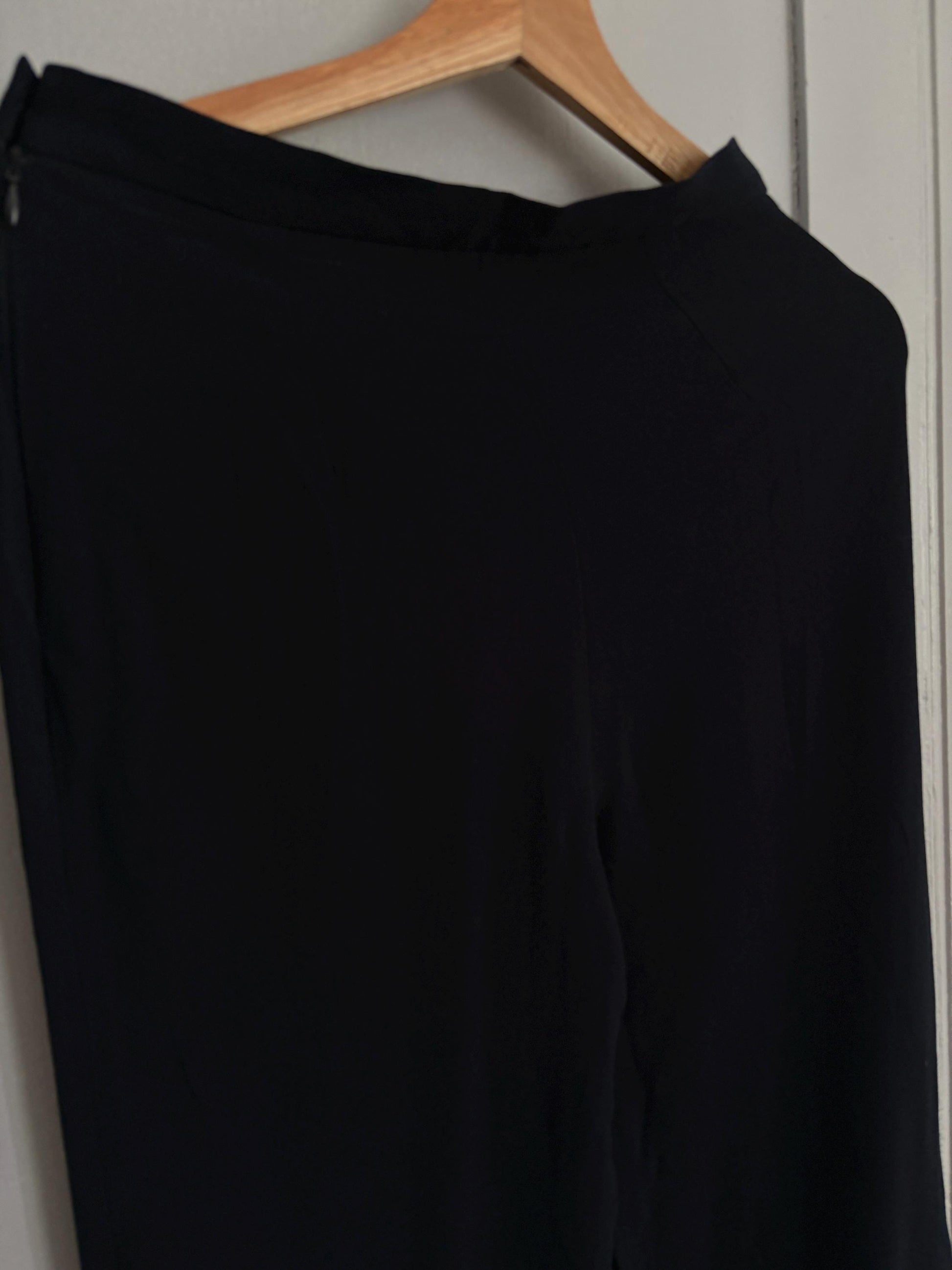 Vintage Mariella Rosato black trousers, sleek high-waisted pants, Italian vintage minimalism, elegant straight leg, soft stretch fabric