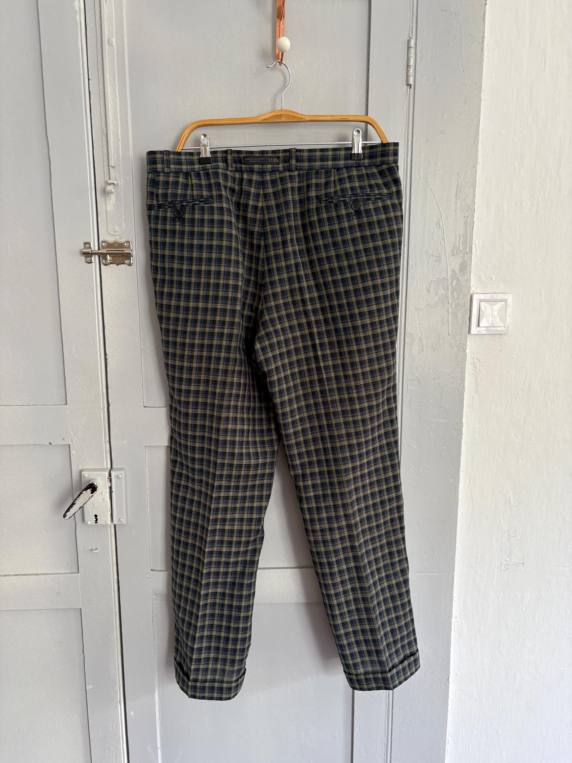 Vintage Brax plaid pants, Dark Academia trousers, Peek and Cloppenburg linen wool blend winter pants, Size XL - EU 44 - 46