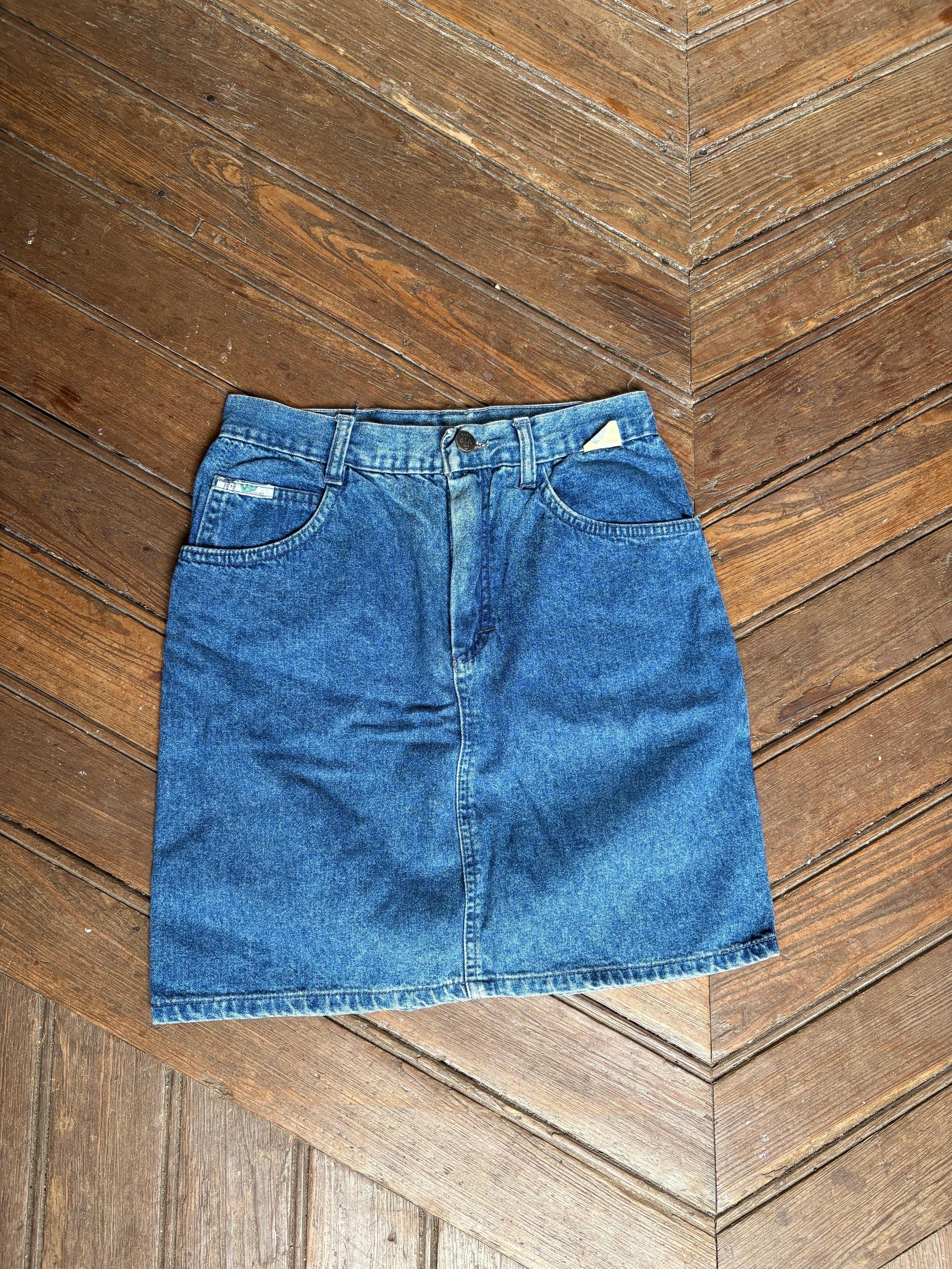Vintage Denim Mini Skirt Made in Italy VIP Jeans Size 42 – Sexy & Stylish Y2K Aesthetic, Size S.