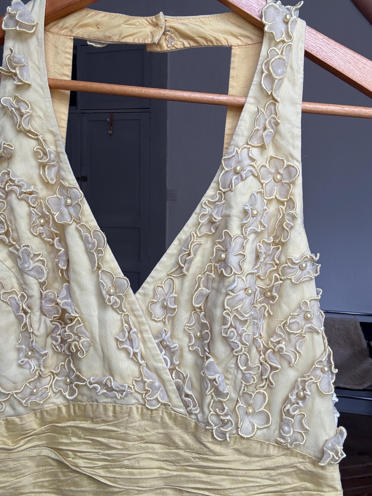 Vintage Luisa Spagnoli silk cocktail dress – lemon yellow embroidered floral bodice, EU 44, elegant party dress, Italian designer