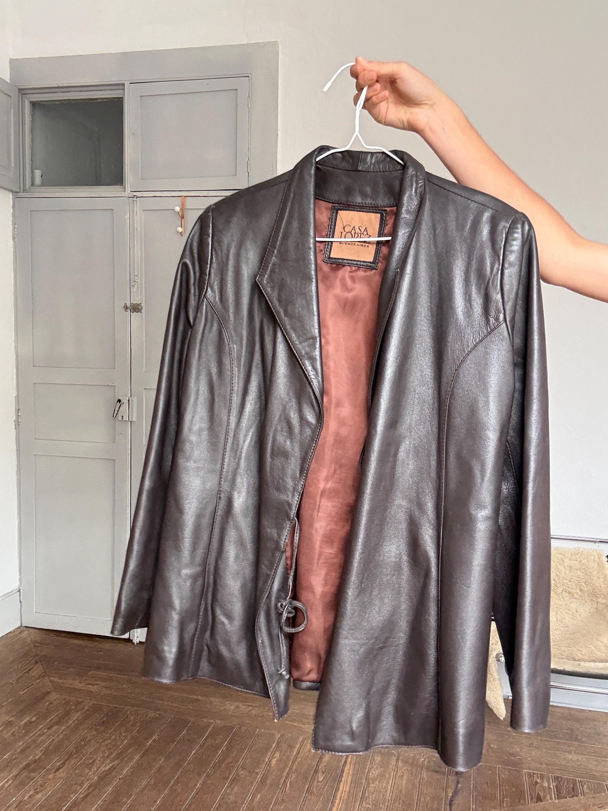 Vintage Casa Lopez leather jacket – genuine sheep leather, brown wrap blazer style, tag size M, soft lining, timeless fit