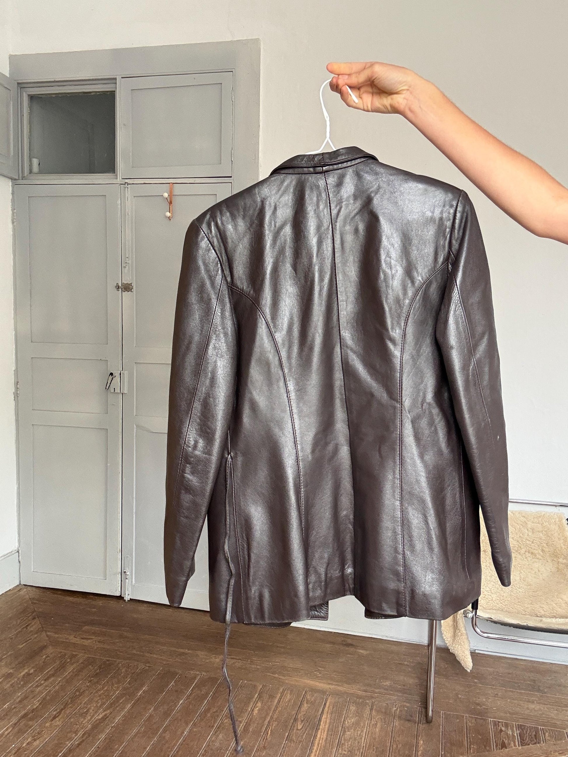 Vintage Casa Lopez leather jacket – genuine sheep leather, brown wrap blazer style, tag size M, soft lining, timeless fit