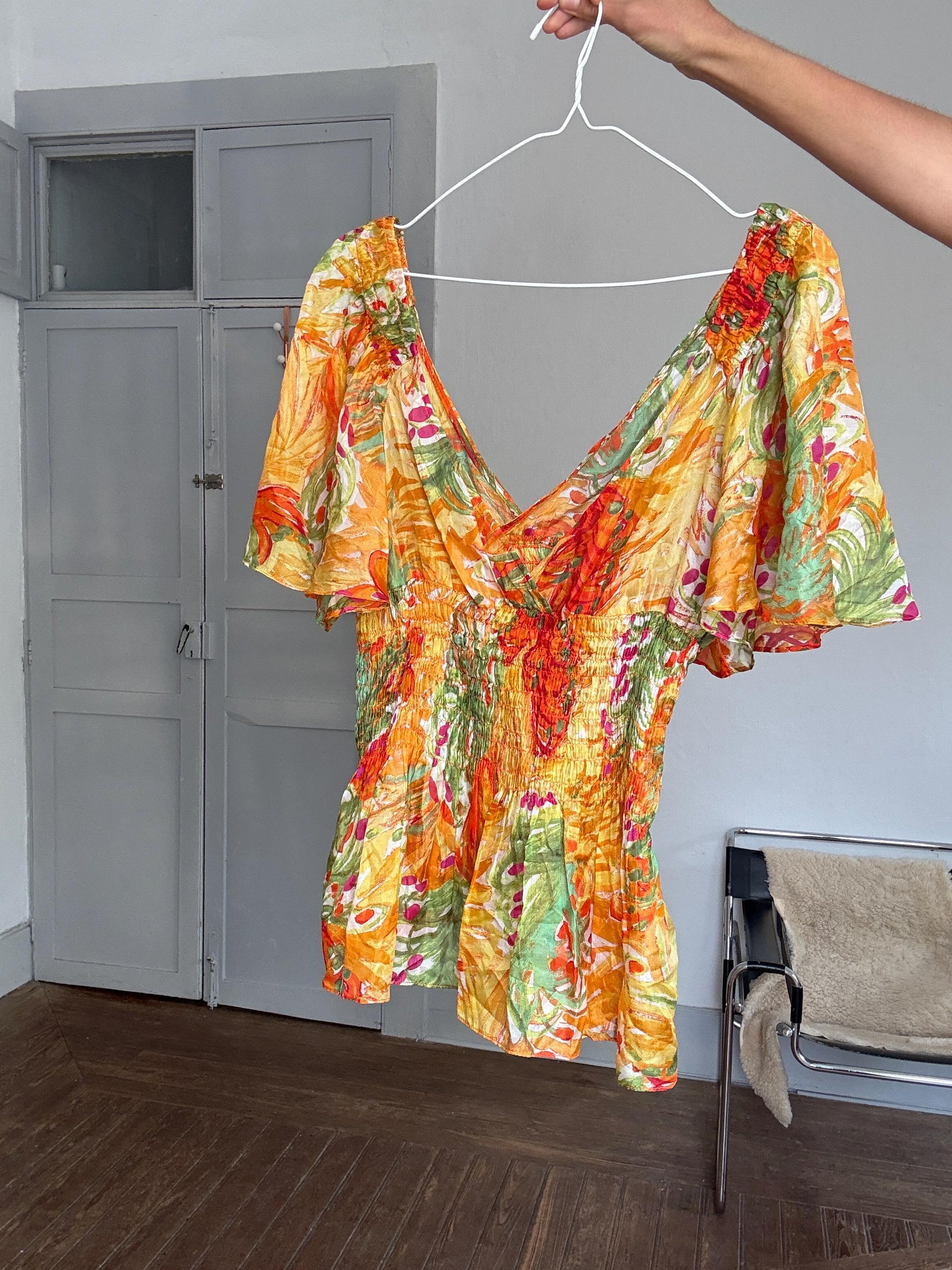 Vintage silk summer blouse – 100% silk floral print top with flutter sleeves, dreamy feminine lightweight fit, bright boho top