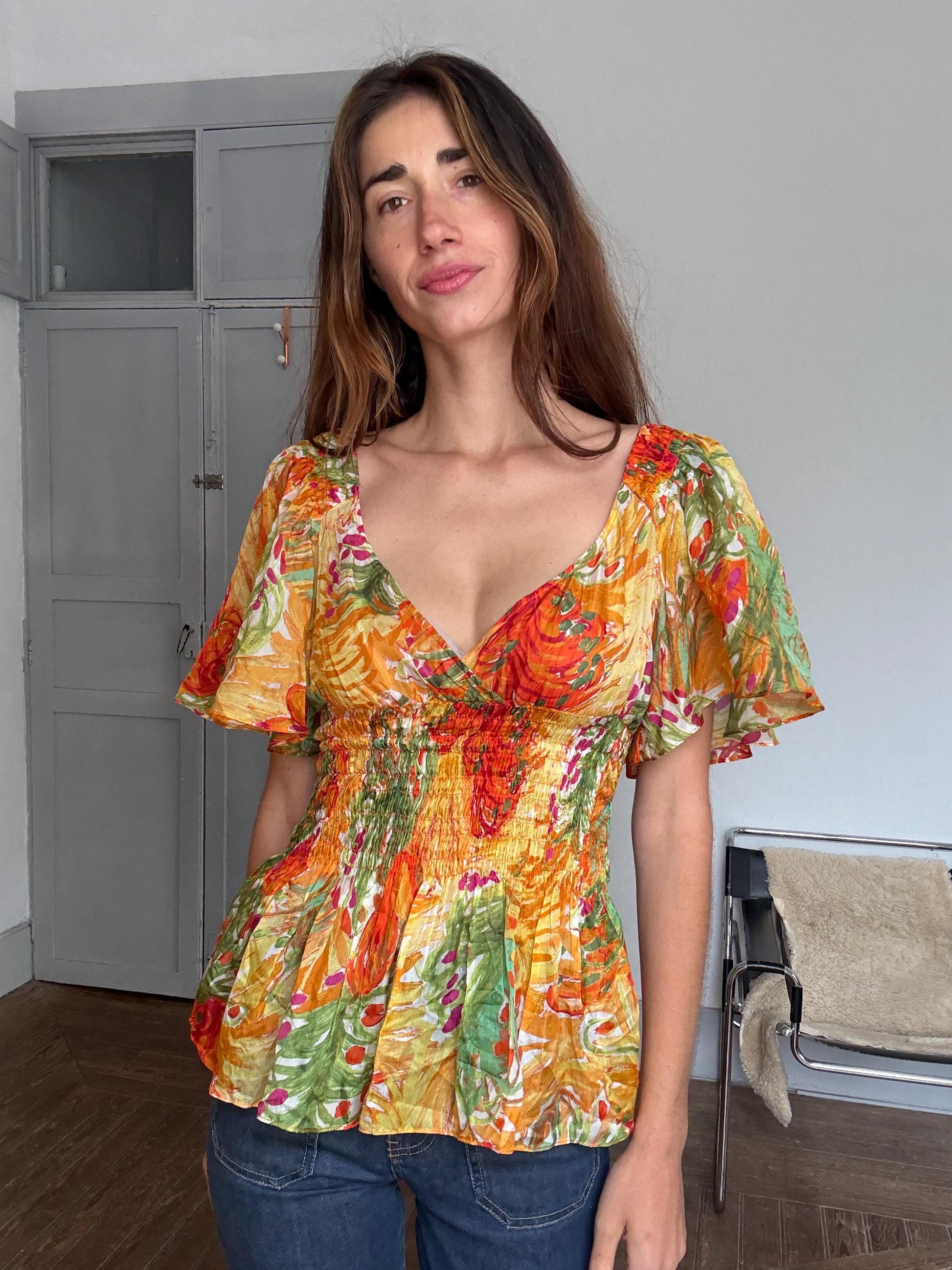 Vintage silk summer blouse – 100% silk floral print top with flutter sleeves, dreamy feminine lightweight fit, bright boho top