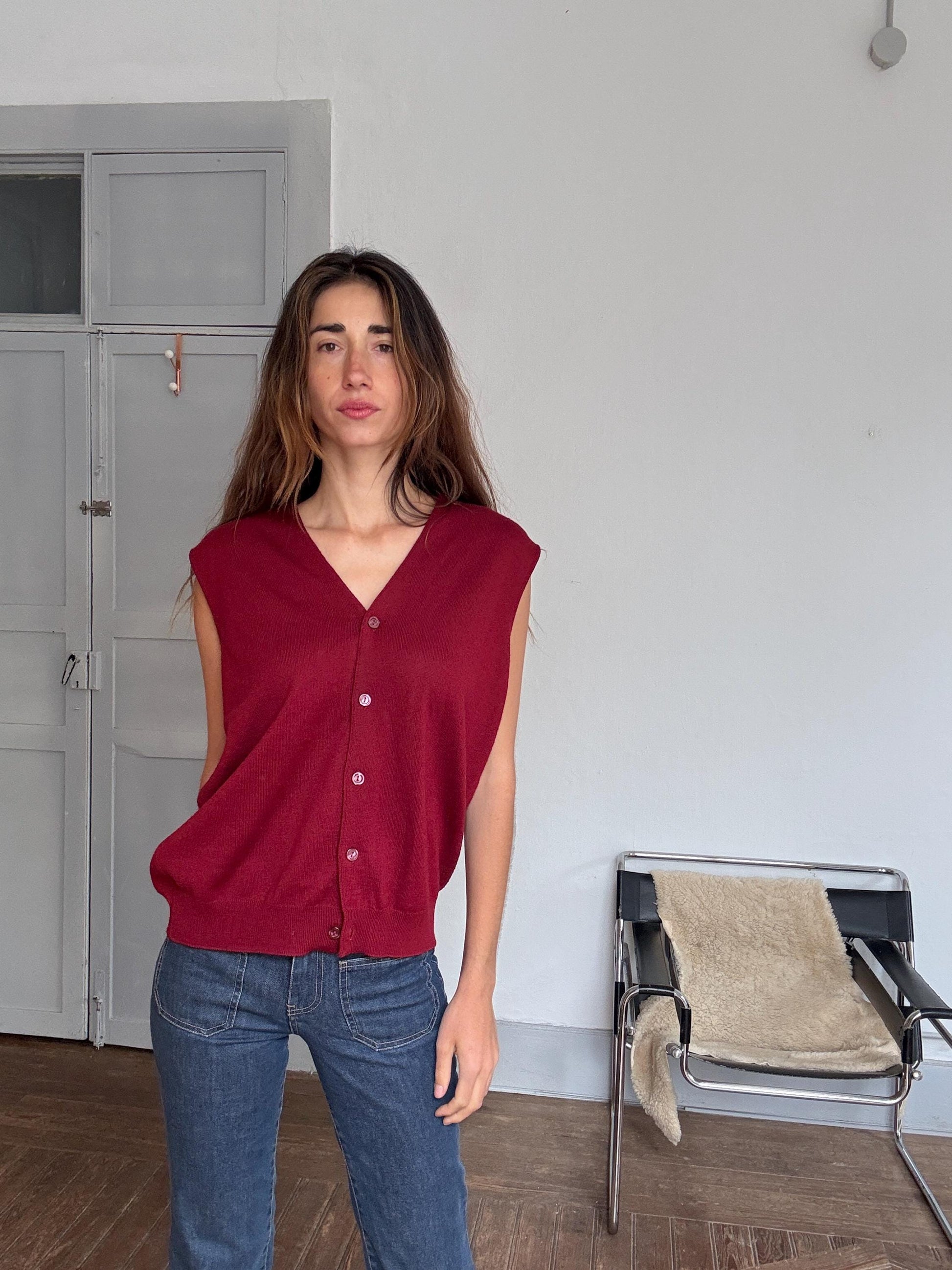 Vintage red wool blend waistcoat vest – dark academia gilet, unisex, size XL, button-up layering piece, oversized fit, 90s style knit