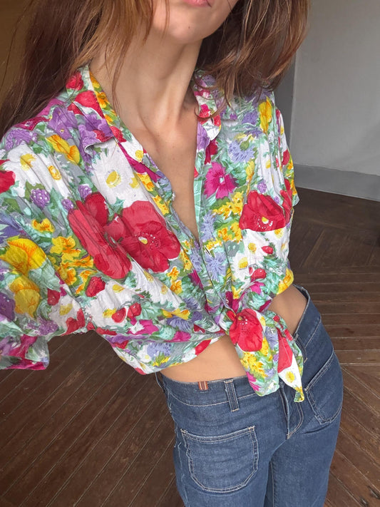 Vintage floral summer blouse – unisex button-up shirt, bold colorful print, size 41/42, , tie-knot top, 80s/90s retro style