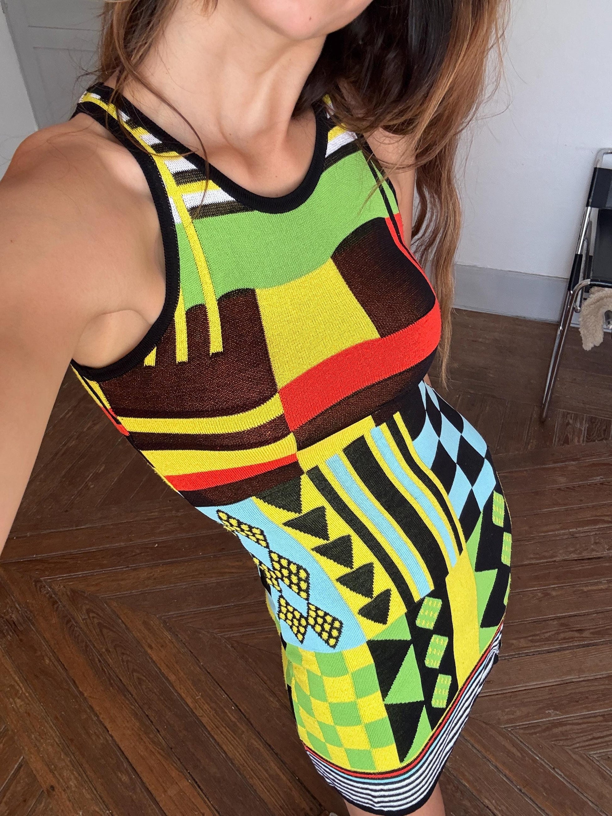 Vintage Colourful mini dress, Vibrant pop of colour bold geometric tight dress, Retro aesthetic mini outfit, Size XS