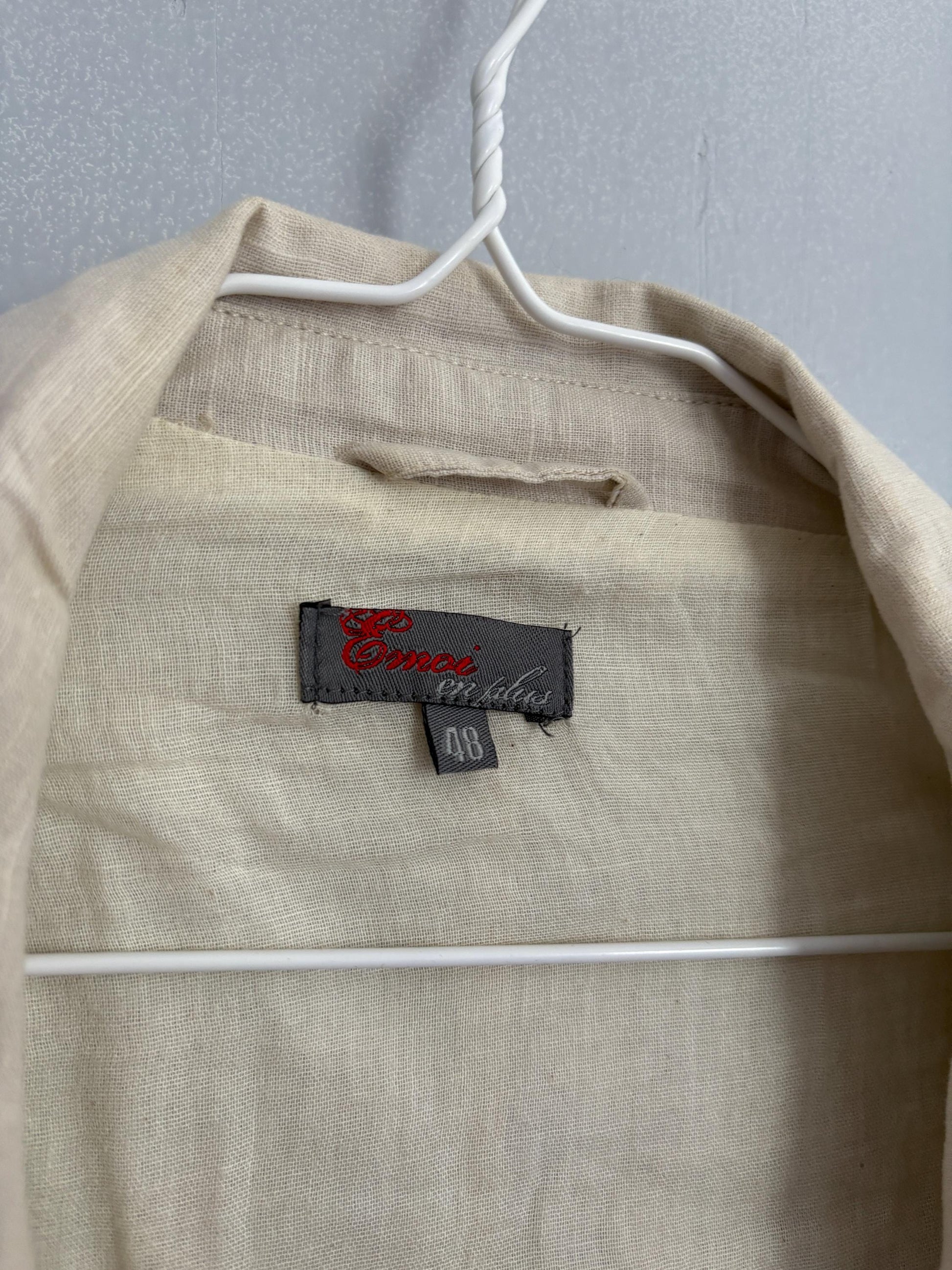 Vintage Linen Blazer in Natural Beige — additional view 8