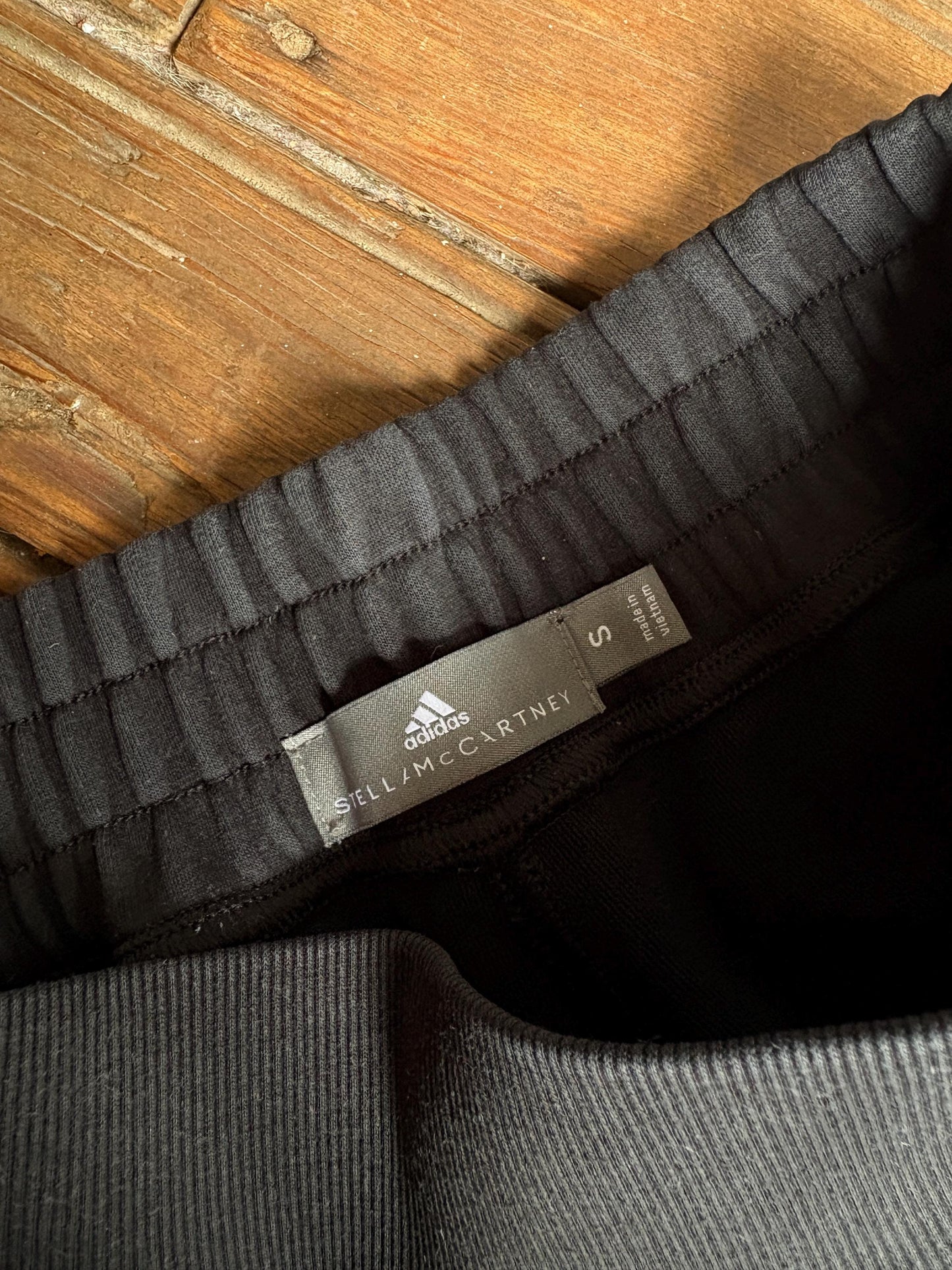 Vintage Adidas by Stella McCartney Black Cropped Track Pants with Snakeskin Side Stripes – Size S