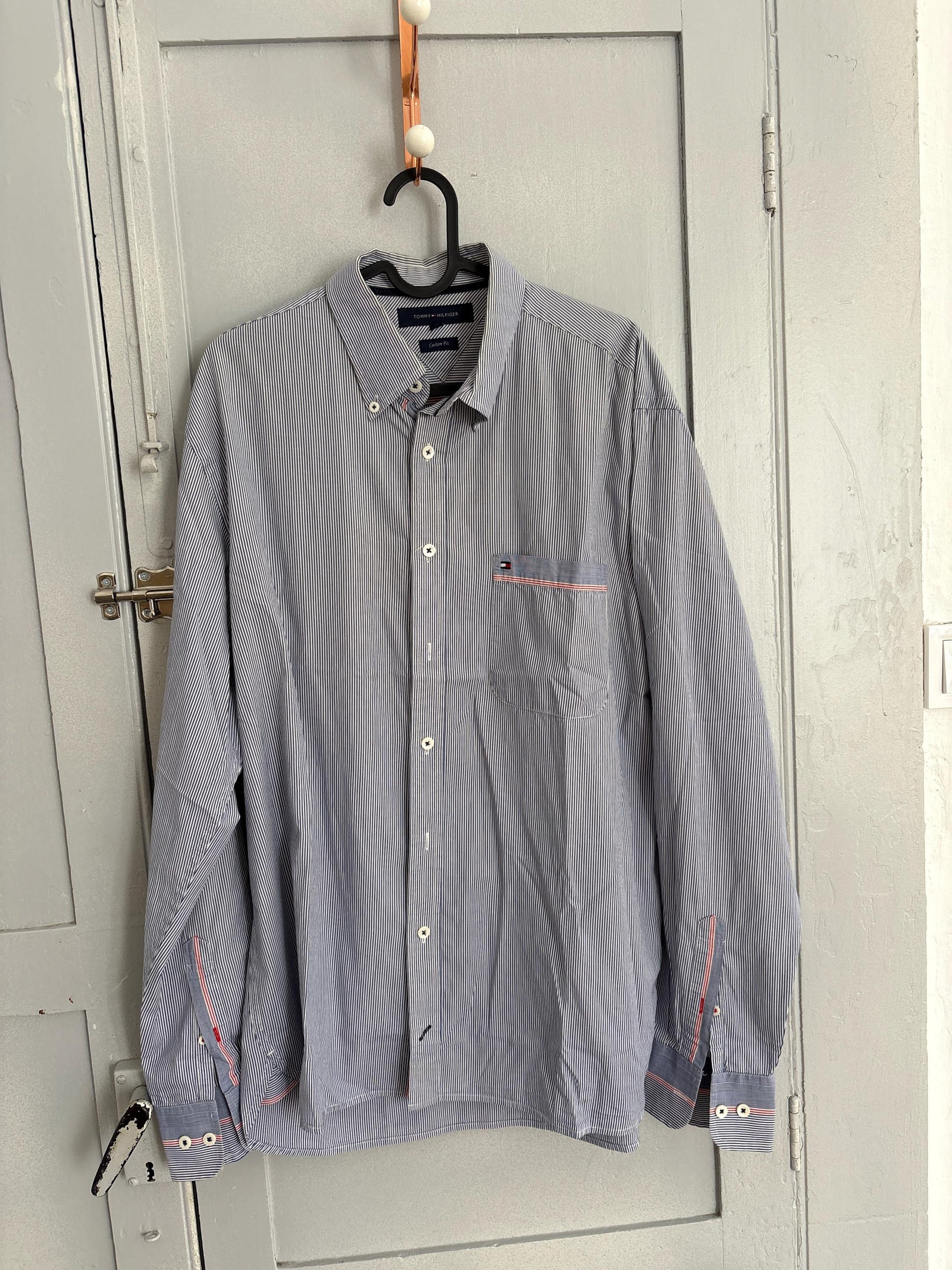 Vintage Tommy Hilfiger Striped Shirt – Unisex Button Down, Custom Fit L, Cotton Long Sleeve, Classic Preppy Y2K Style, Size L - XL