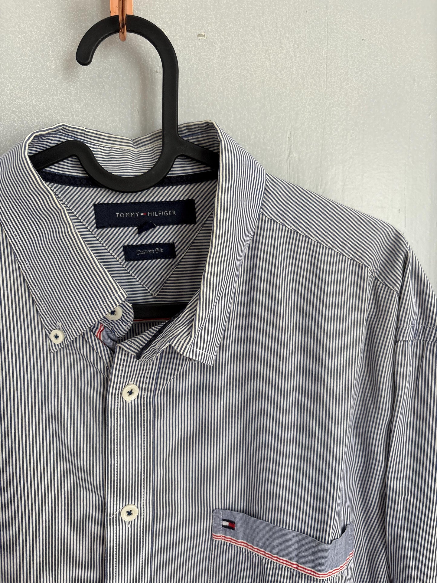 Vintage Tommy Hilfiger Striped Shirt – Unisex Button Down, Custom Fit L, Cotton Long Sleeve, Classic Preppy Y2K Style, Size L - XL