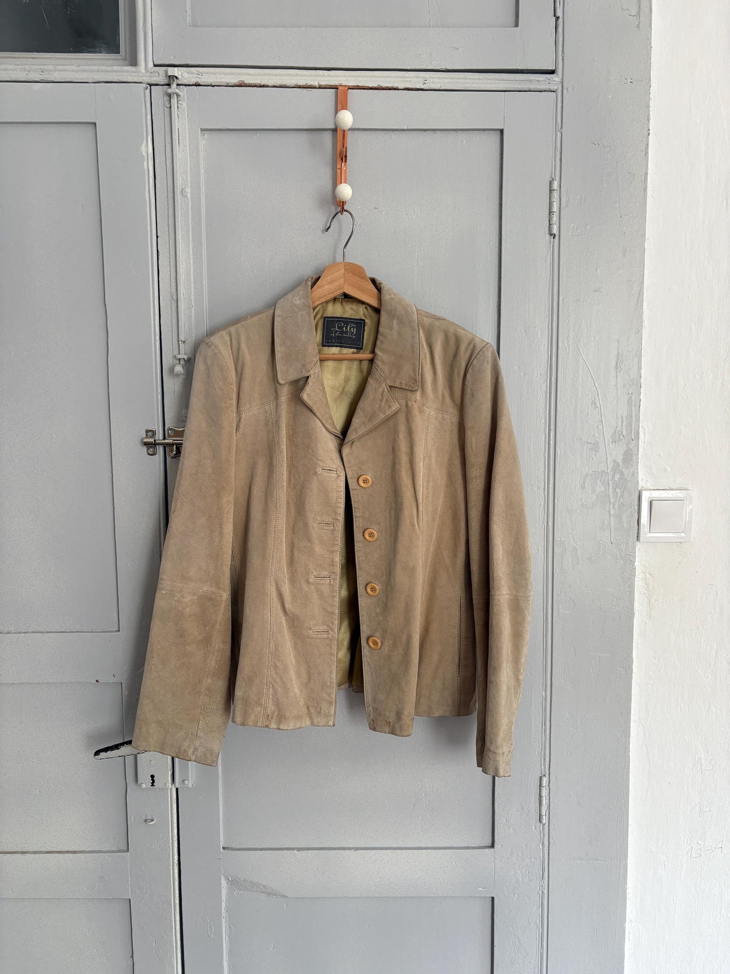 Vintage Suede Leather Jacket – Lilly of the Valley, Genuine Pigskin, Soft Beige Neutral, Size M