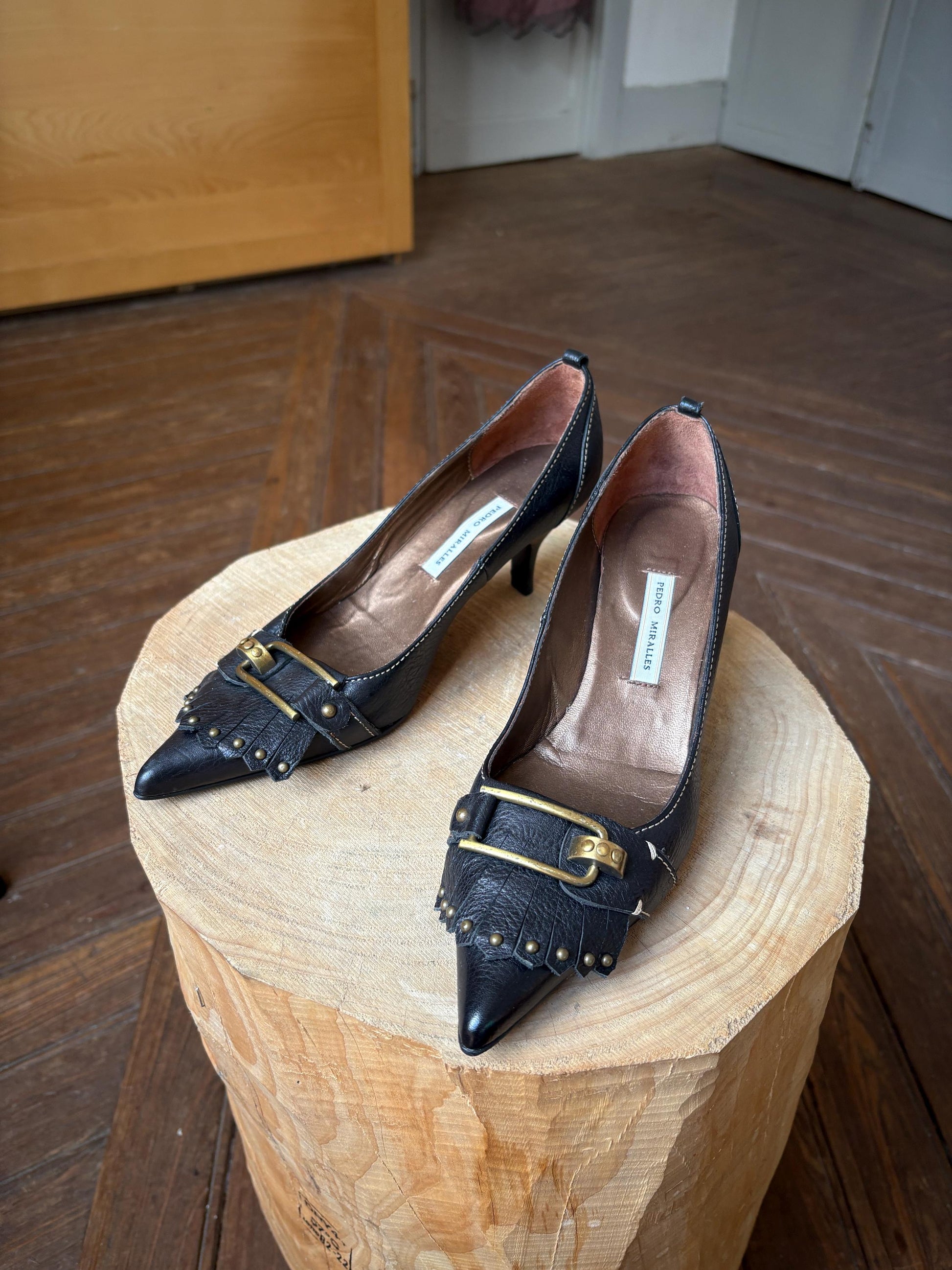 Vintage Pedro Miralles Heels – 90s Black Leather Pointed Toe Pumps, Size 37, Made in Spain, Unworn