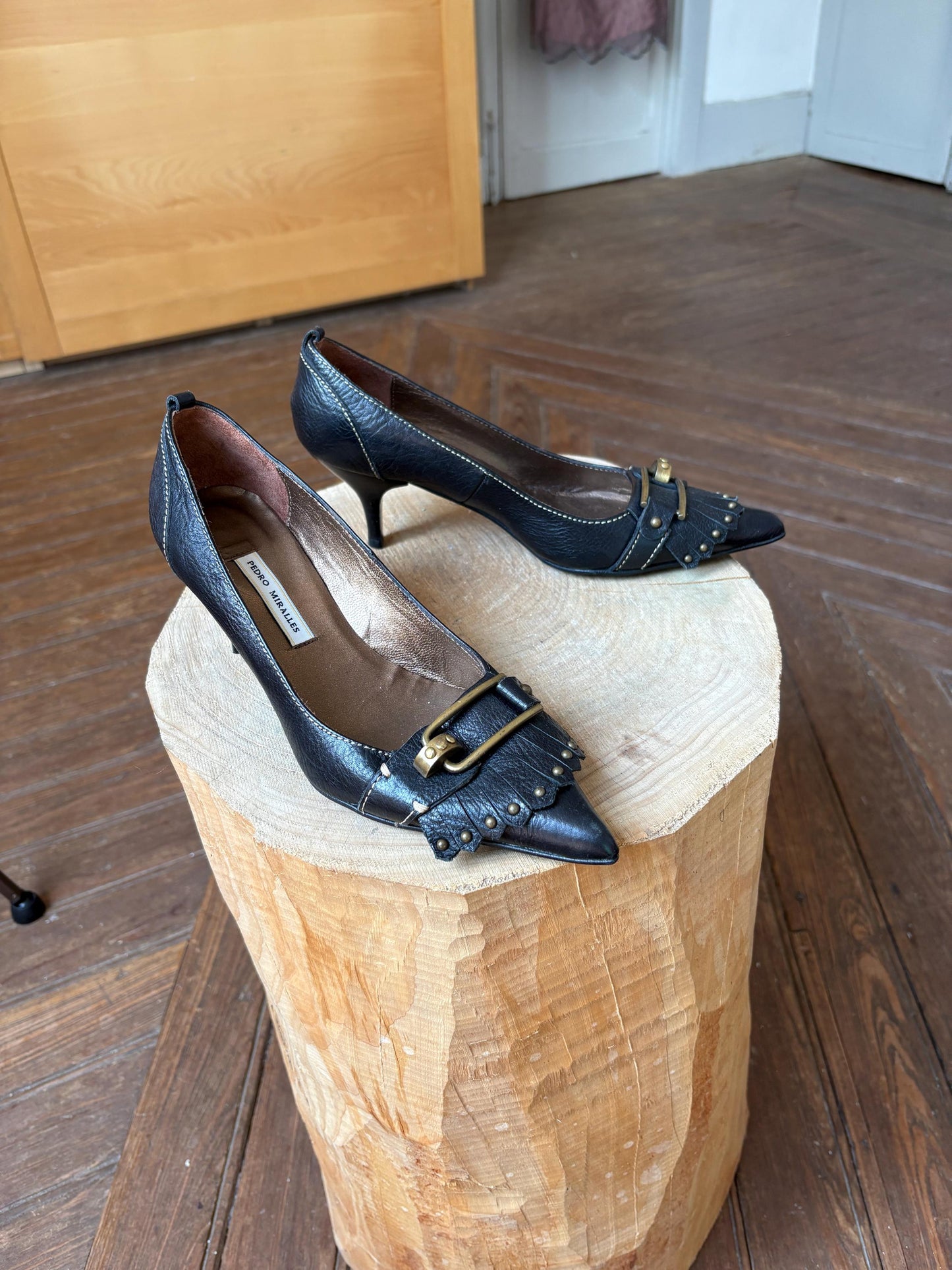 Vintage Pedro Miralles Heels – 90s Black Leather Pointed Toe Pumps, Size 37, Made in Spain, Unworn