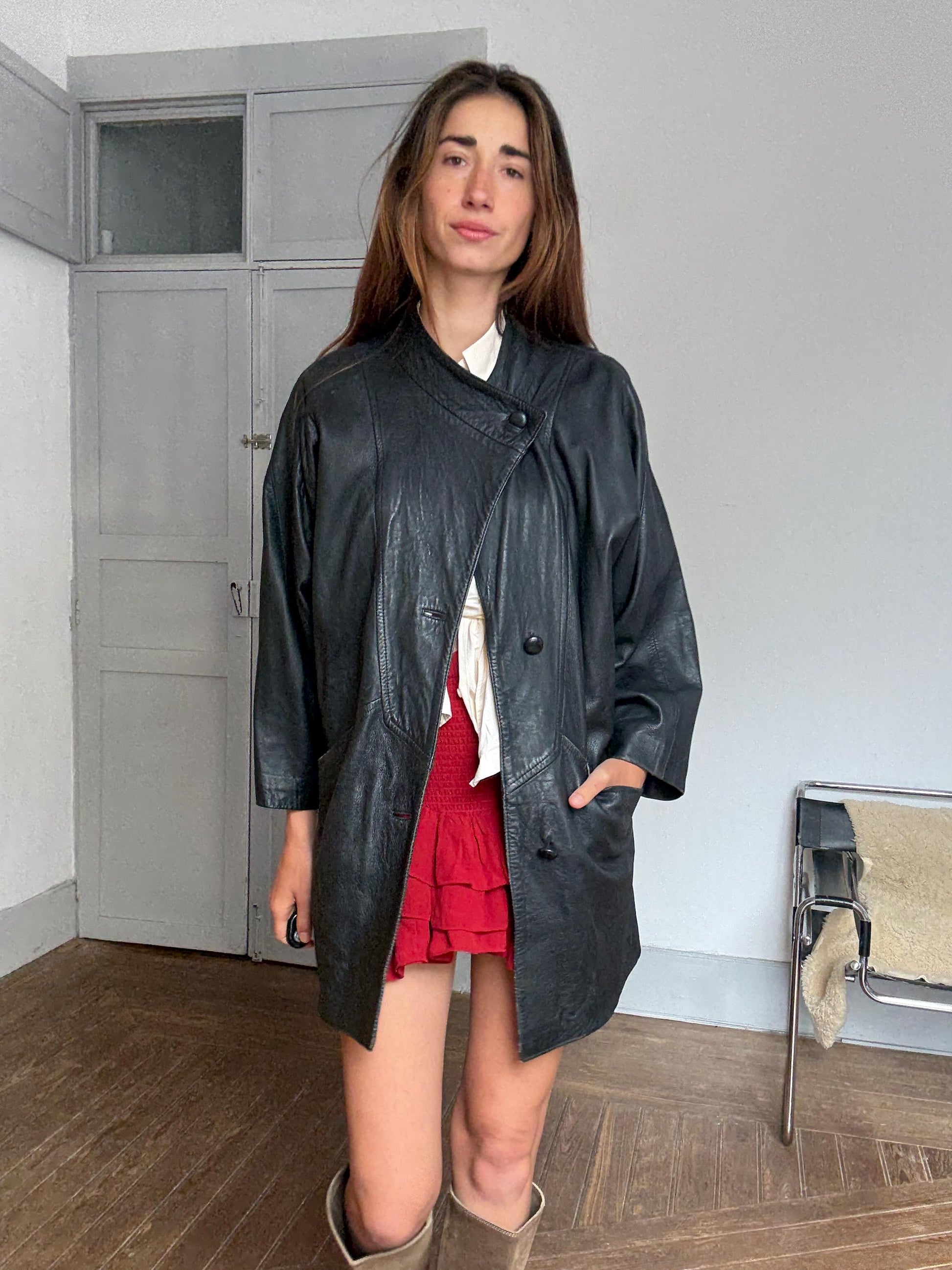 Vintage Black Leather Oversized Coat | Real Sheepskin Leather Jacket | 80s Style | Boxy Fit | Grunge Chic | Size L-XL | Statement Piece