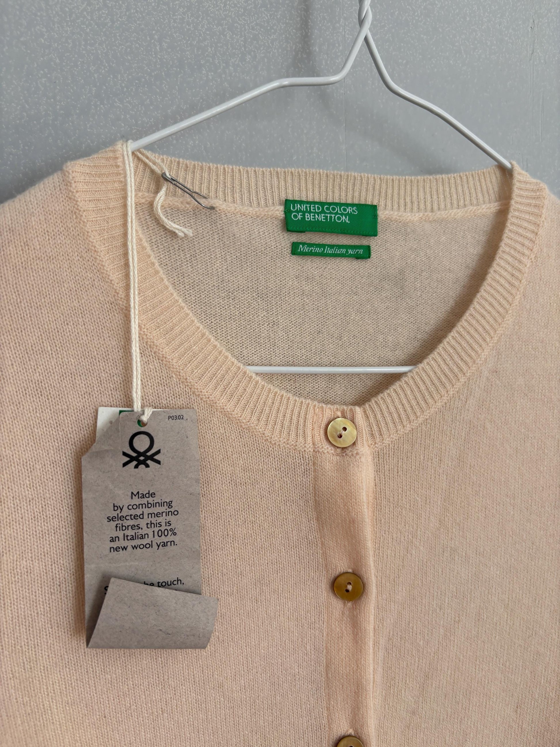 Super soft merino wool vest by United Colors of Benetton – XS women’s knit, classic fit, minimal flaw,