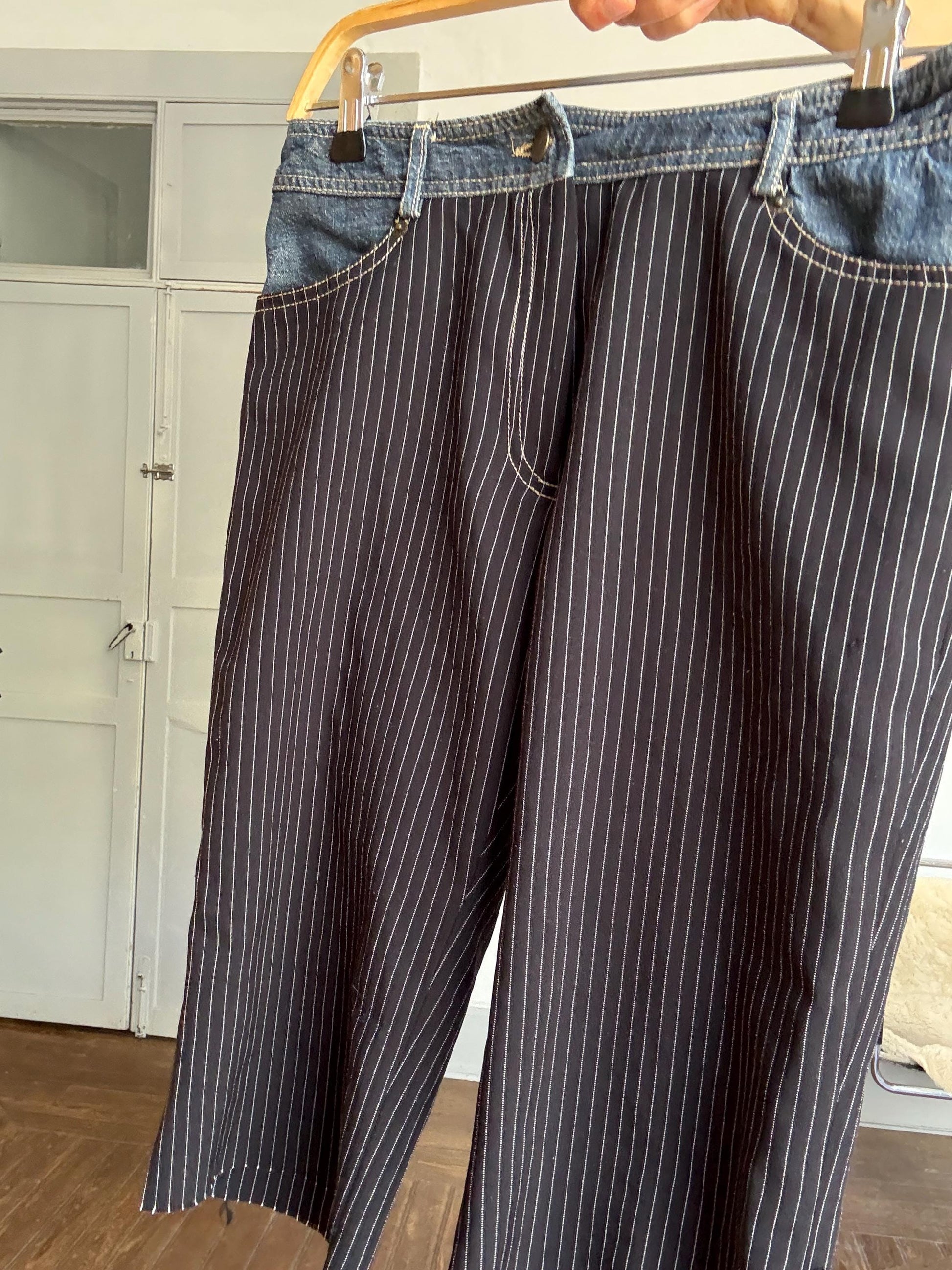 Y2K Pinstripe & Denim Patchwork Capri Pants – Vintage 90s Low Waist Pants | Size M