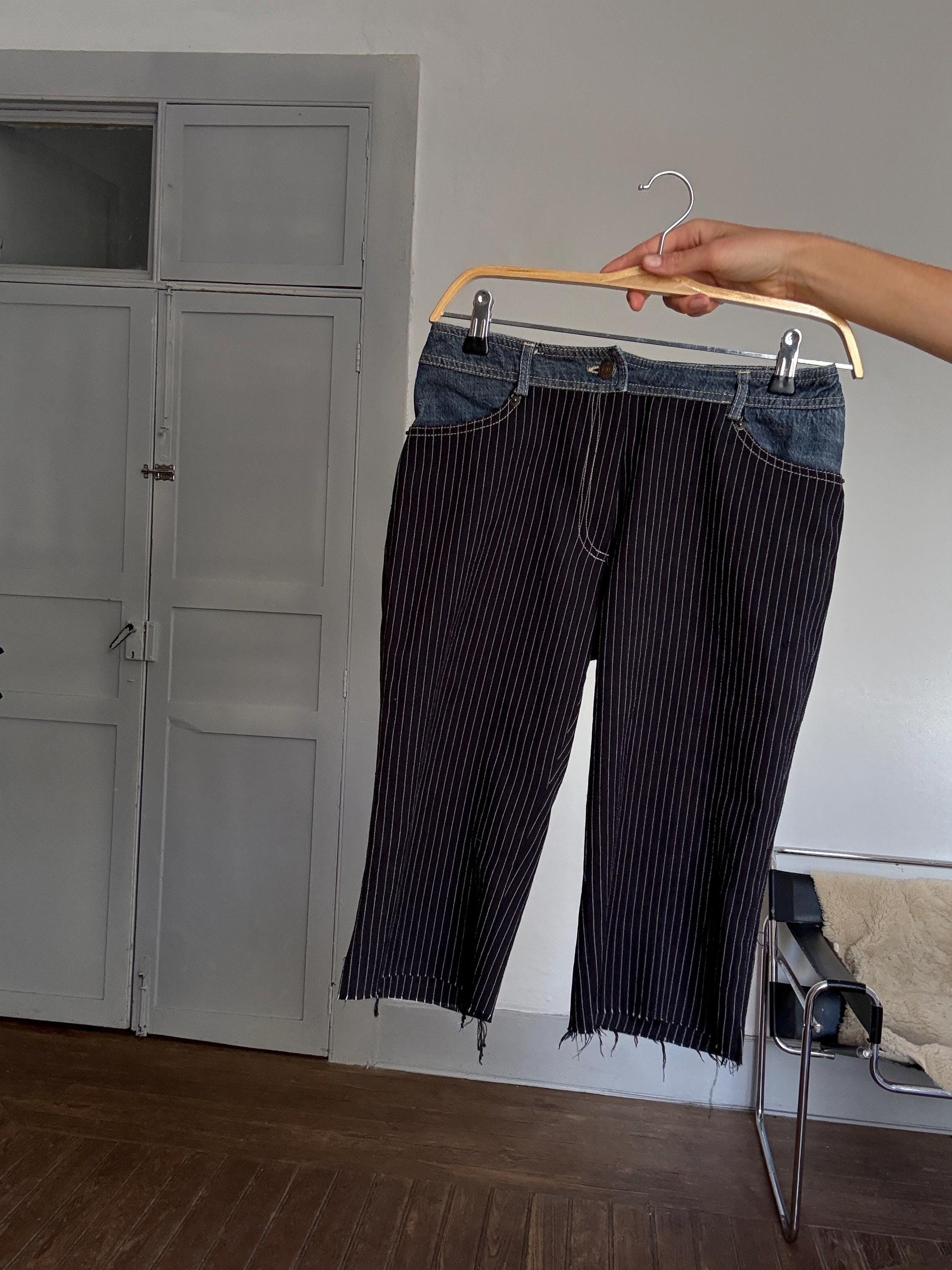 Y2K Pinstripe & Denim Patchwork Capri Pants – Vintage 90s Low Waist Pants | Size M