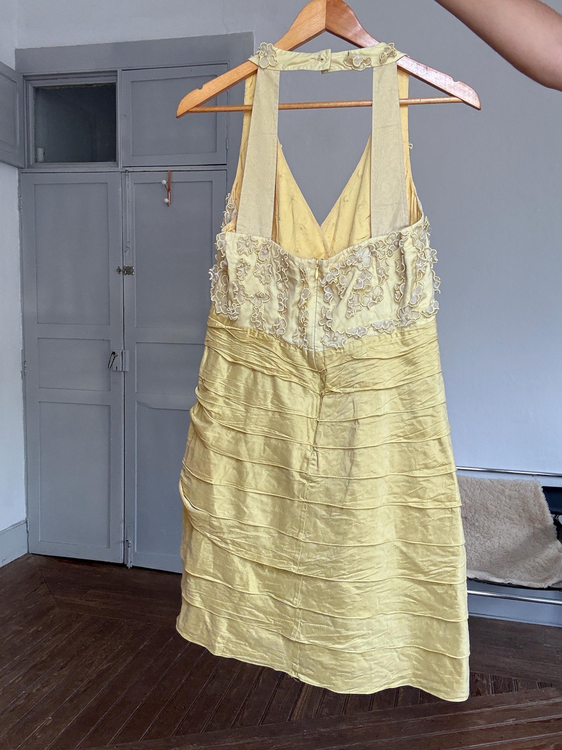 Vintage Luisa Spagnoli silk cocktail dress – lemon yellow embroidered floral bodice, EU 44, elegant party dress, Italian designer