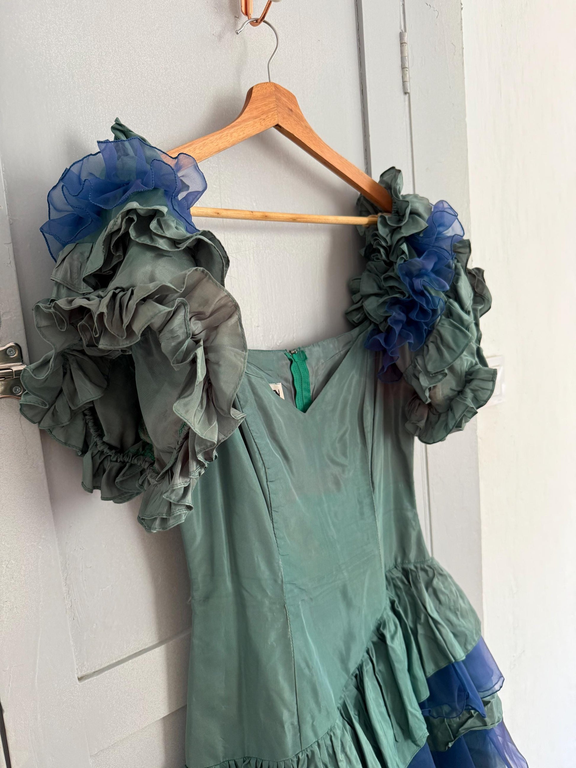 Vintage flamenco dress handmade in england – ruffled sleeves – avant-garde party dress, traditional short flamenco dress, size s