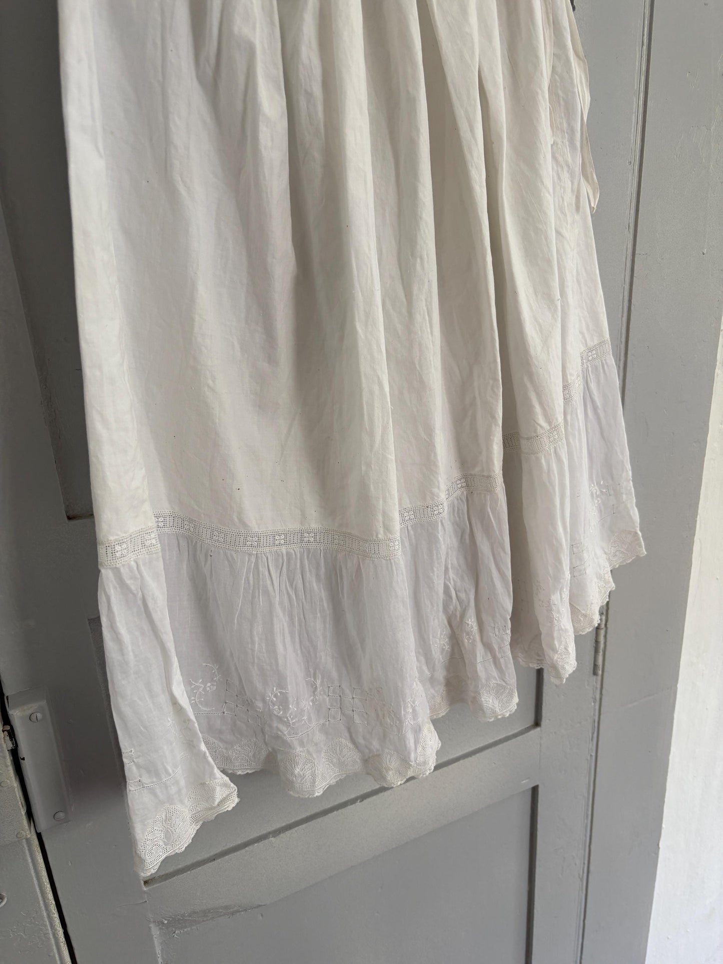Antique spanish skirt, handmade cotton petticoat vintage white underskirt with embroidery, cottagecore romantic lace hem midi skirt