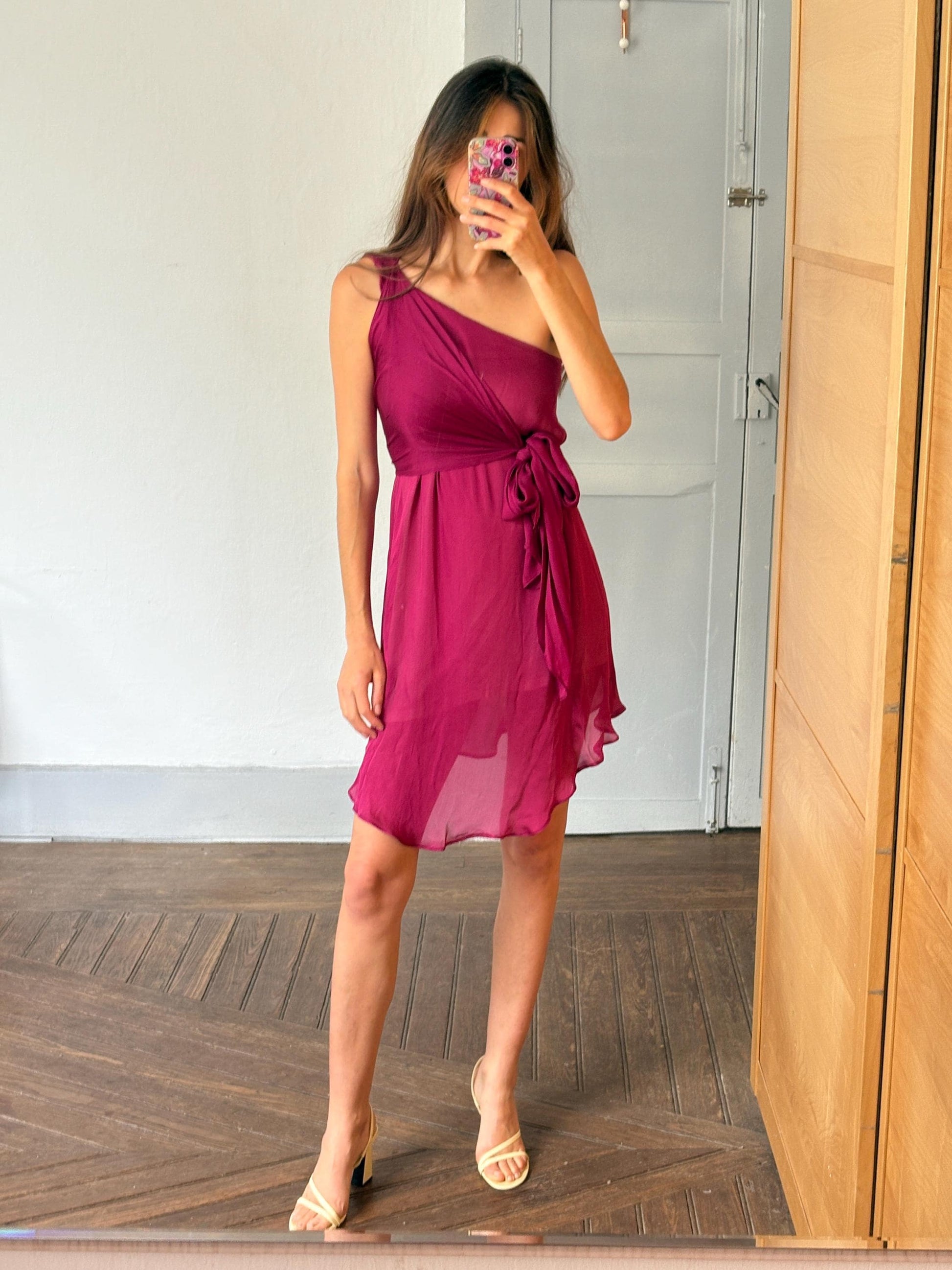 Vintage tara jarmon 100% silk dress in deep raspberry pink – elegant one shoulder – size s – romantic cocktail dress