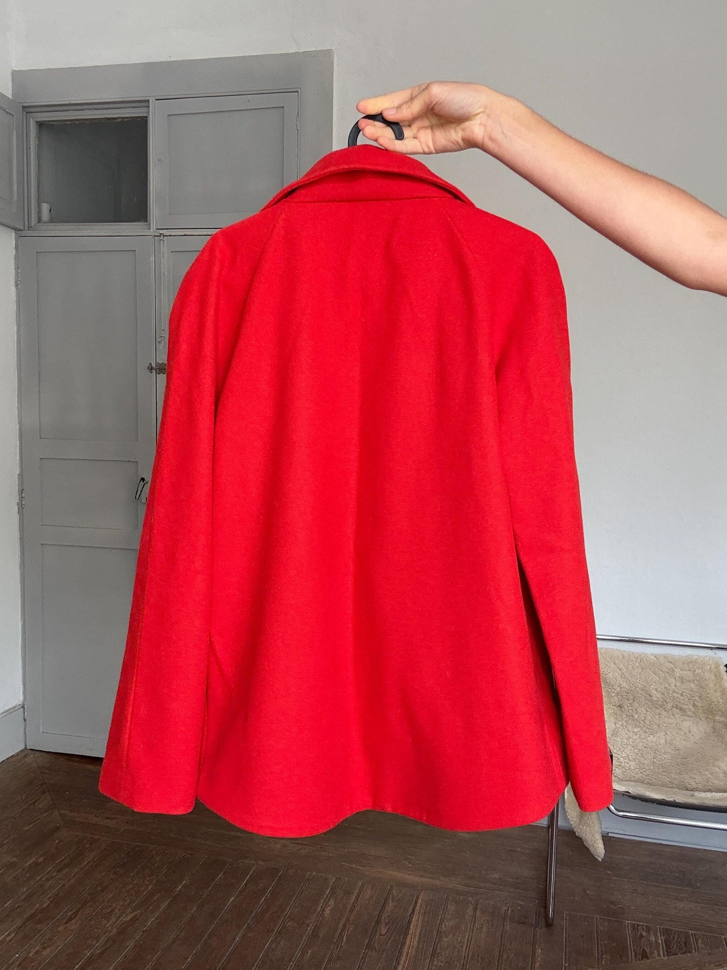 Vintage Benetton red wool coat – bright statement outerwear, size EU 38/FR 38/US 6, high collar, minimalist zip, 2000s style