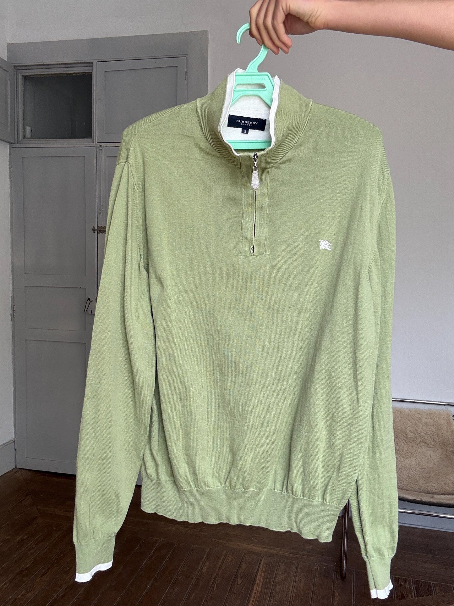 Vintage Burberry London polo jumper – sage green zip collar, tag size 5, 100% cotton, unisex fit, styled on woman, classic Y2K look