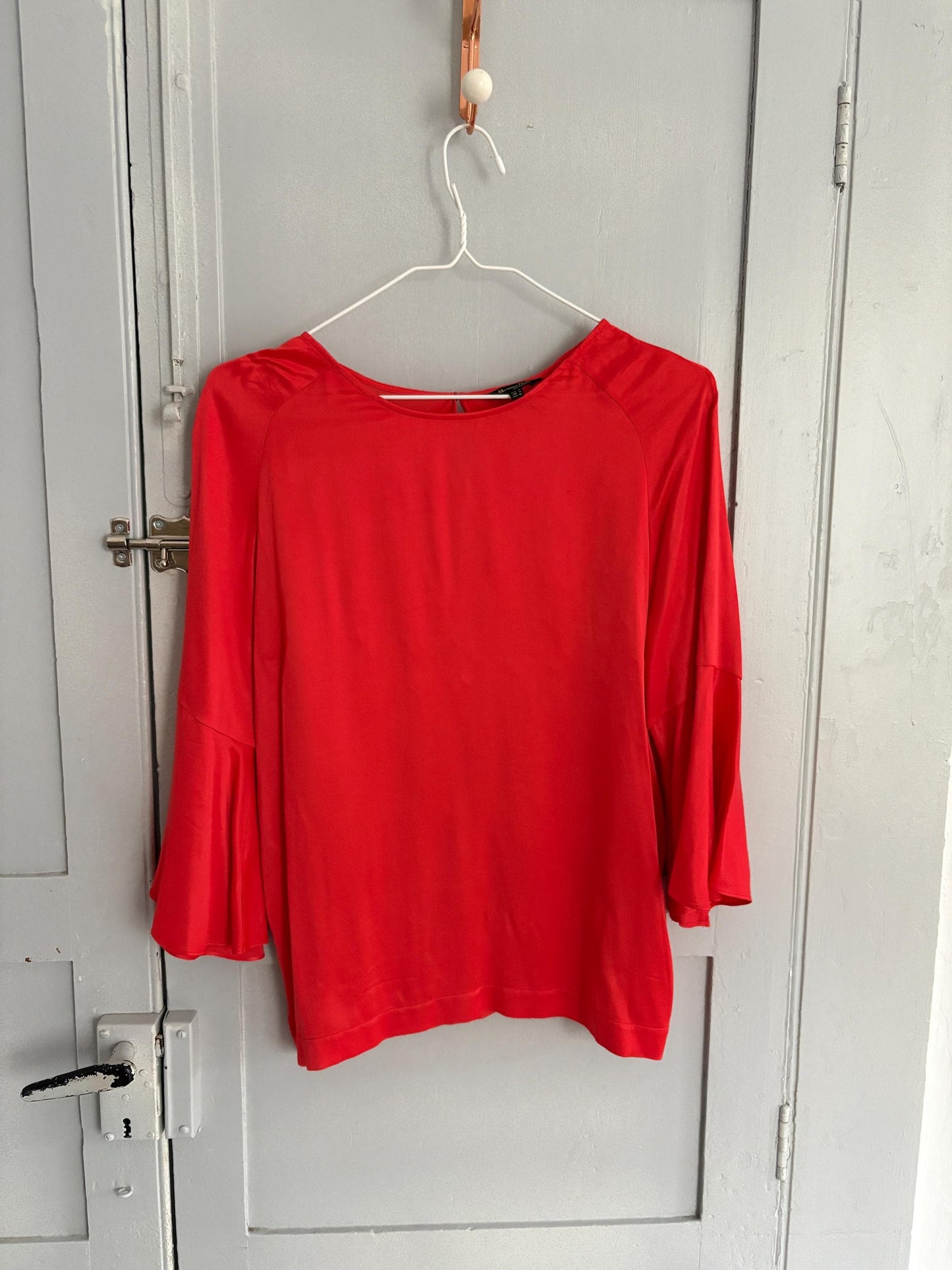 Vintage Massimo Dutti red blouse – flared sleeve top, elegant minimal style, women’s size M, soft drape, bright pink-red, Y2K chic