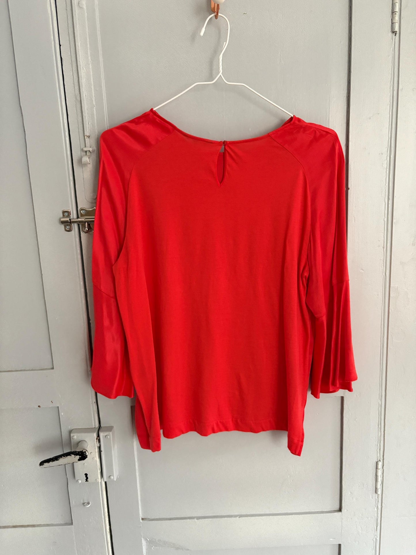 Vintage Massimo Dutti red blouse – flared sleeve top, elegant minimal style, women’s size M, soft drape, bright pink-red, Y2K chic