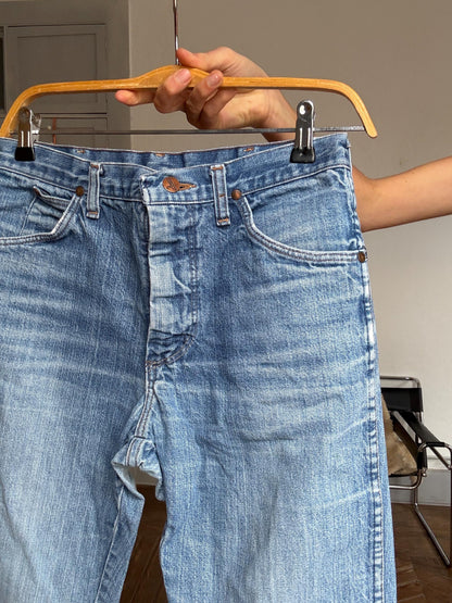 Vintage 90s Wrangler Straight Leg Jeans — back view