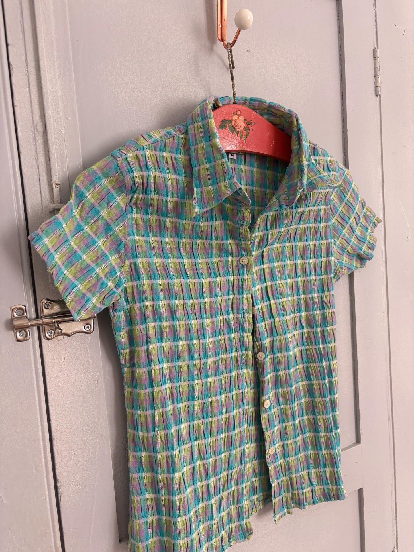 Vintage 90s Crinkle Button Up Shirt – Fitted Colorful Checkered Top | Y2K Grid Blouse