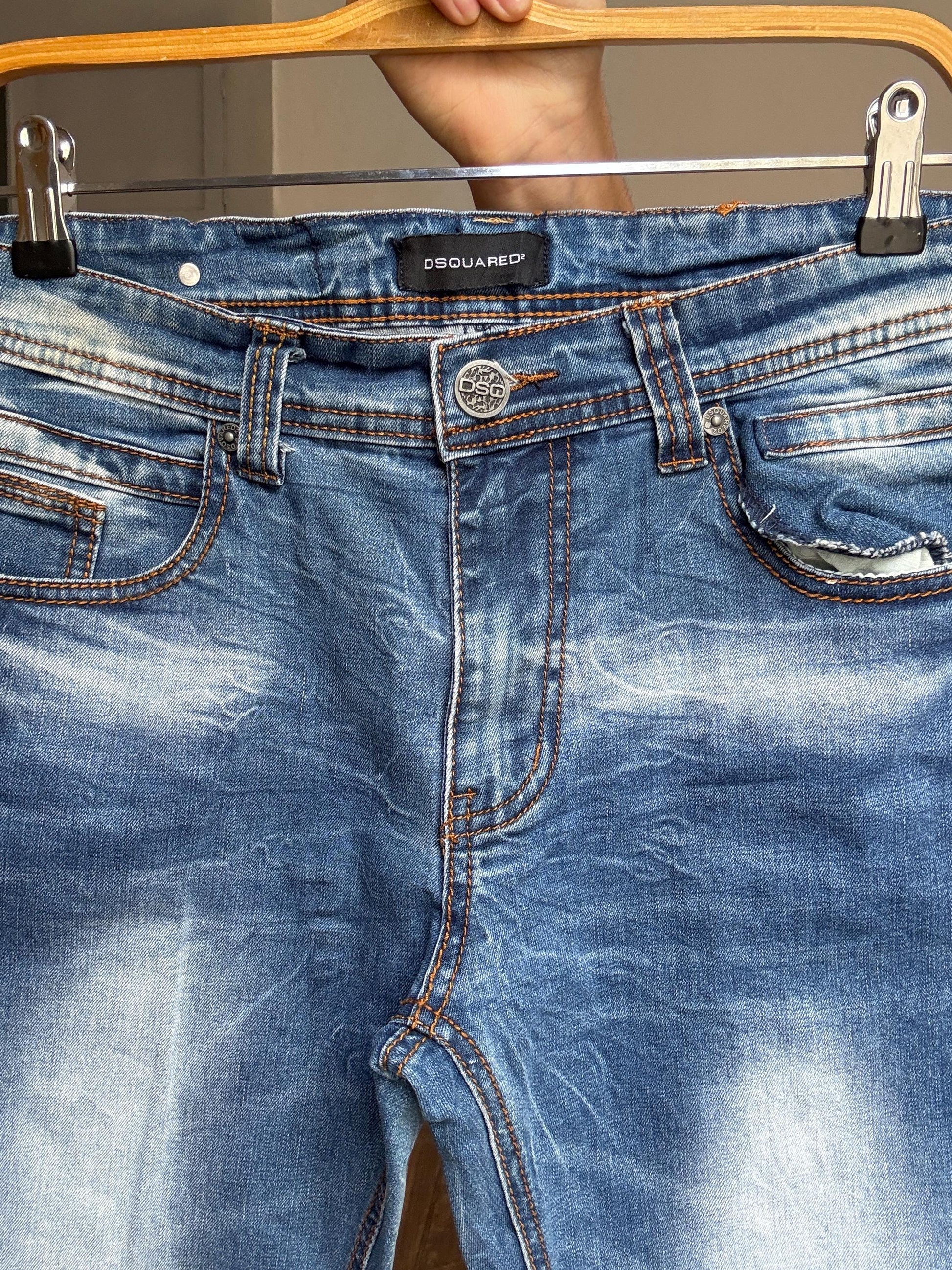 Vintage MEN's DSQUARED2 Jeans – Size 34, Distressed Mid-Wash Denim, Unisex Straight Leg Fit, Size M