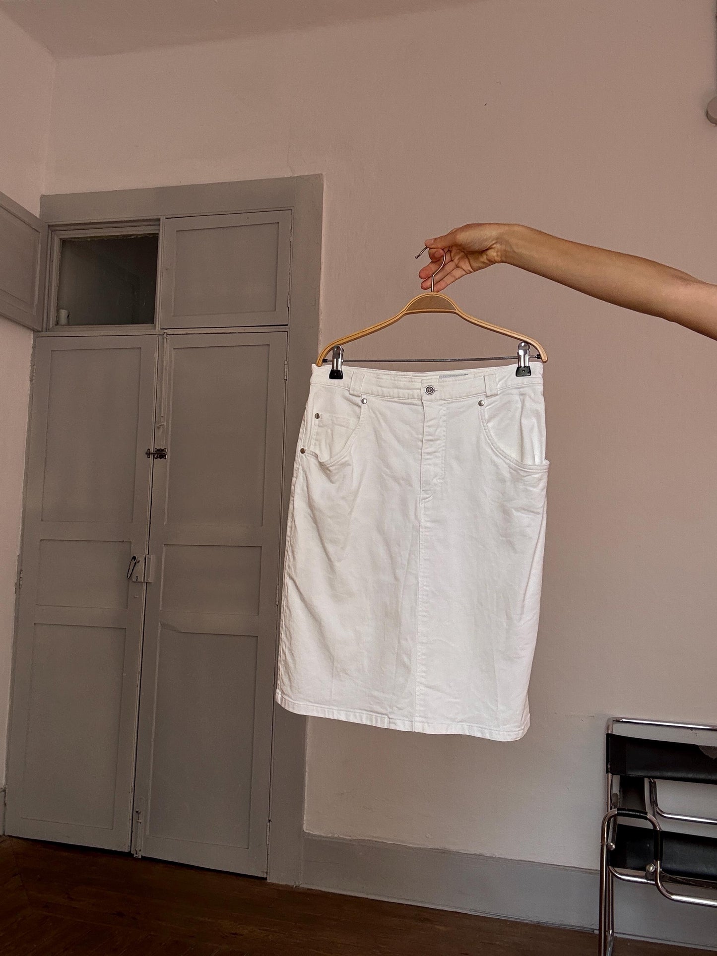 Vintage White Stretch Denim Skirt – La Strada by Sievers – Mid-Length Y2K Vibes