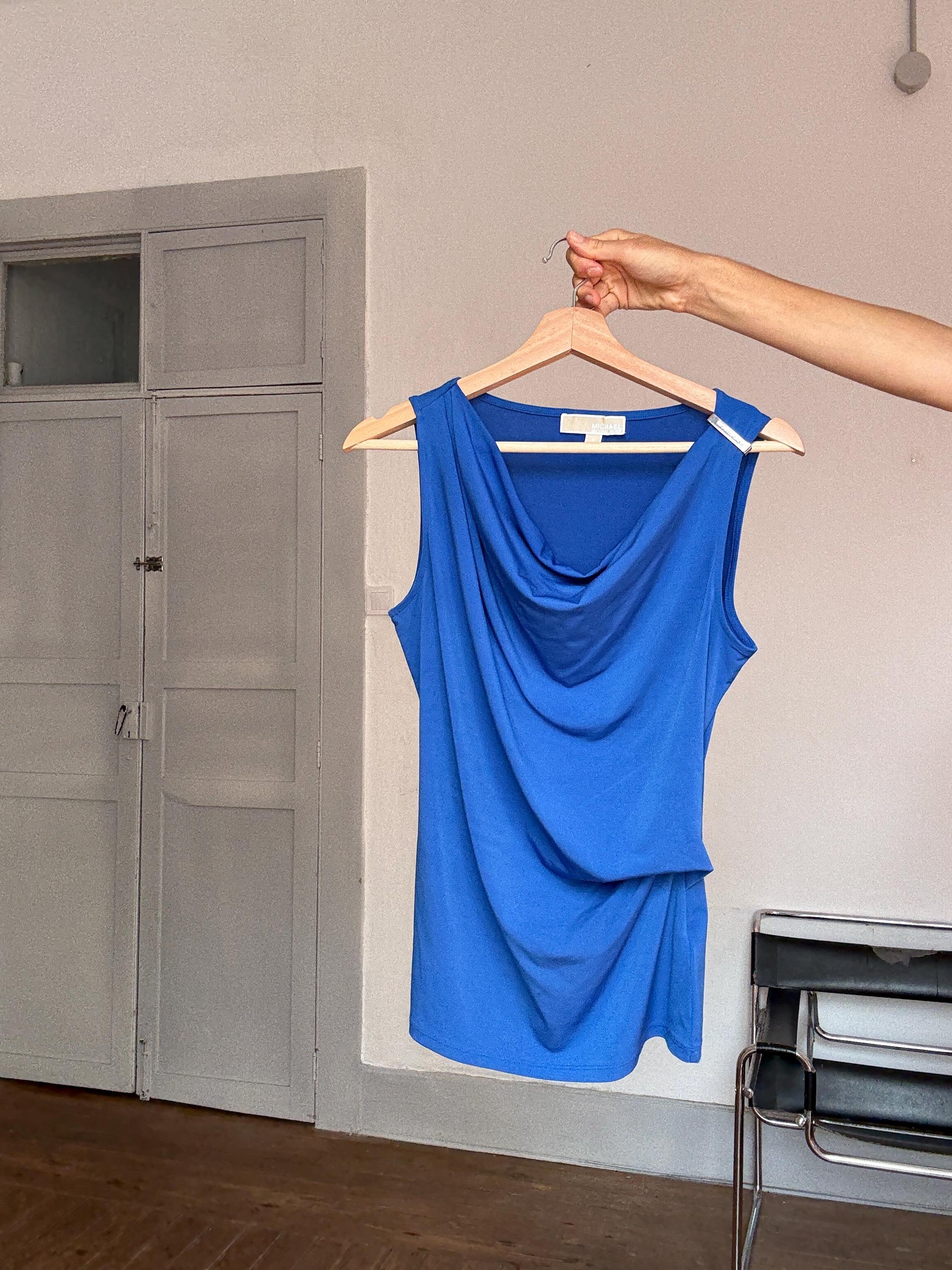 Elegant Michael Kors Draped Blue Camisole – Secondhand Designer Top – Size M