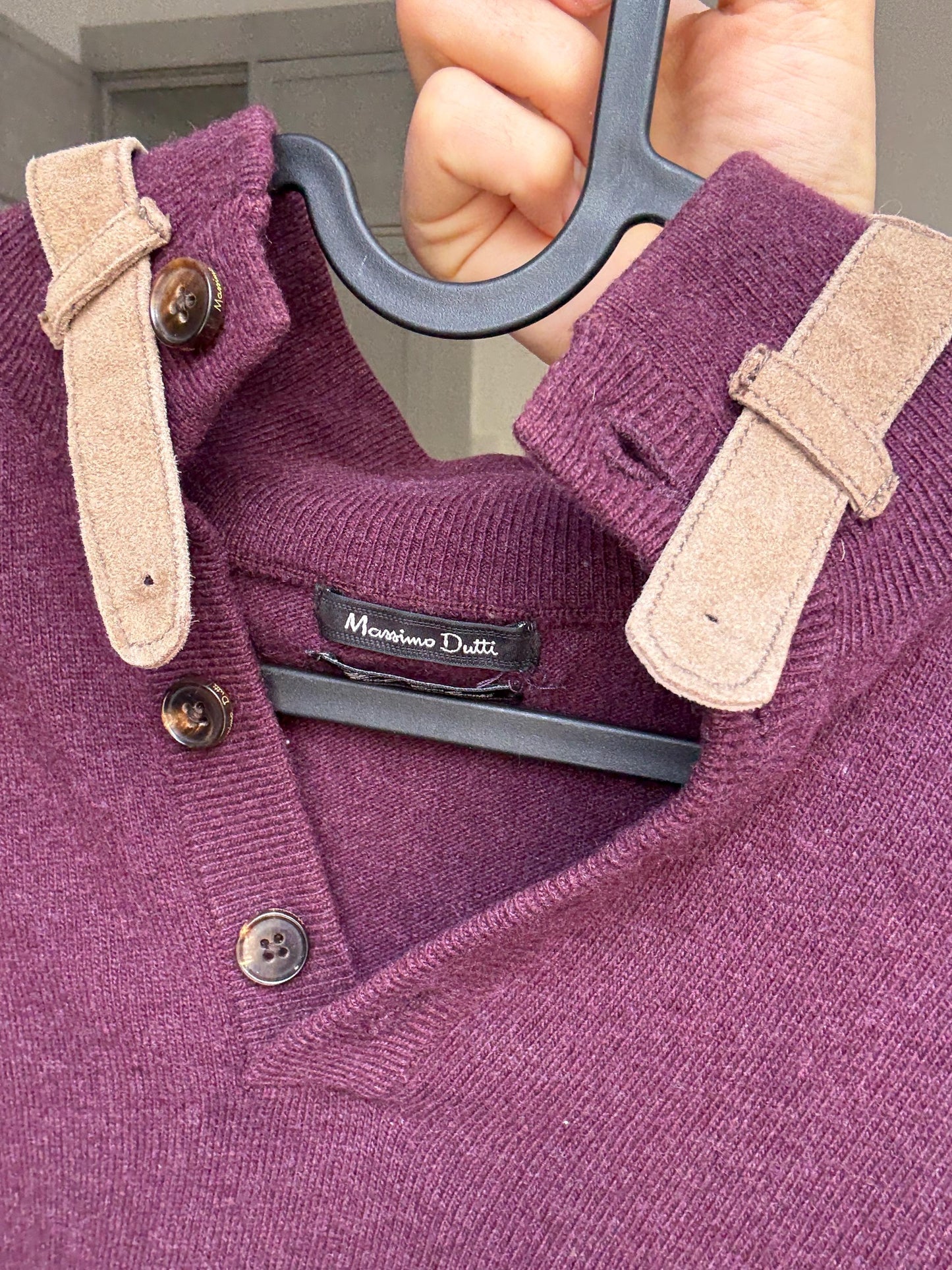 Massimo Dutti Wool Cashmere Jumper – Unisex Boyfriend Fit in Aubergine, Soft & Cozy Knit, Size M