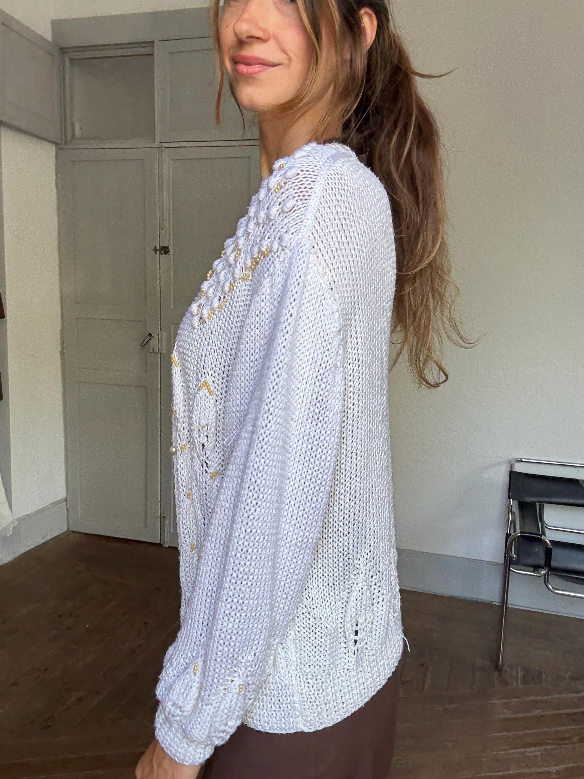 Vintage White Hand-Knitted Cardigan – Cottagecore Pearl Beaded Vest, Popcorn Stitch Knitwear, Pearl Button Closure, Boho Grannycore Layer