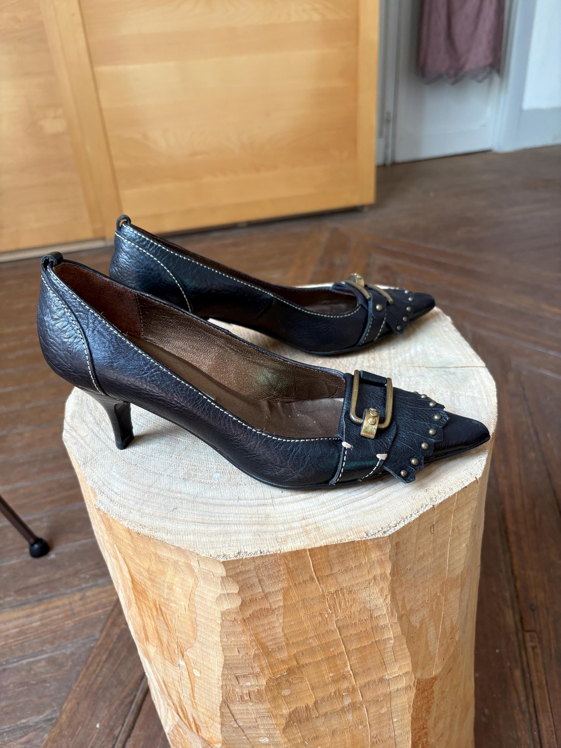Vintage Pedro Miralles Heels – 90s Black Leather Pointed Toe Pumps, Size 37, Made in Spain, Unworn