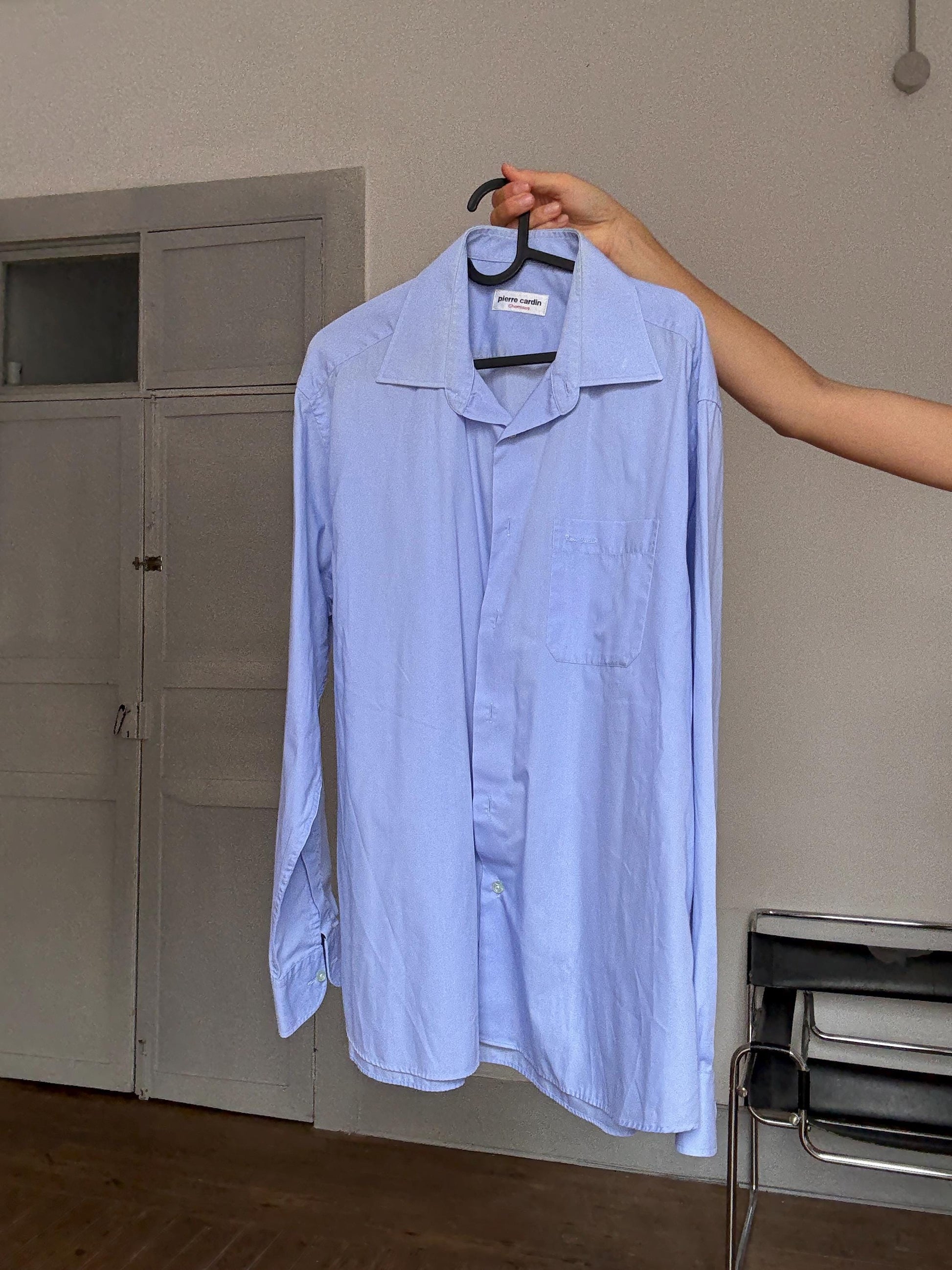 Vintage Pierre Cardin oversized button down shirt, size 43 – Scandi cool girl style à la Sofia Richie Grainge streetwear aesthetic
